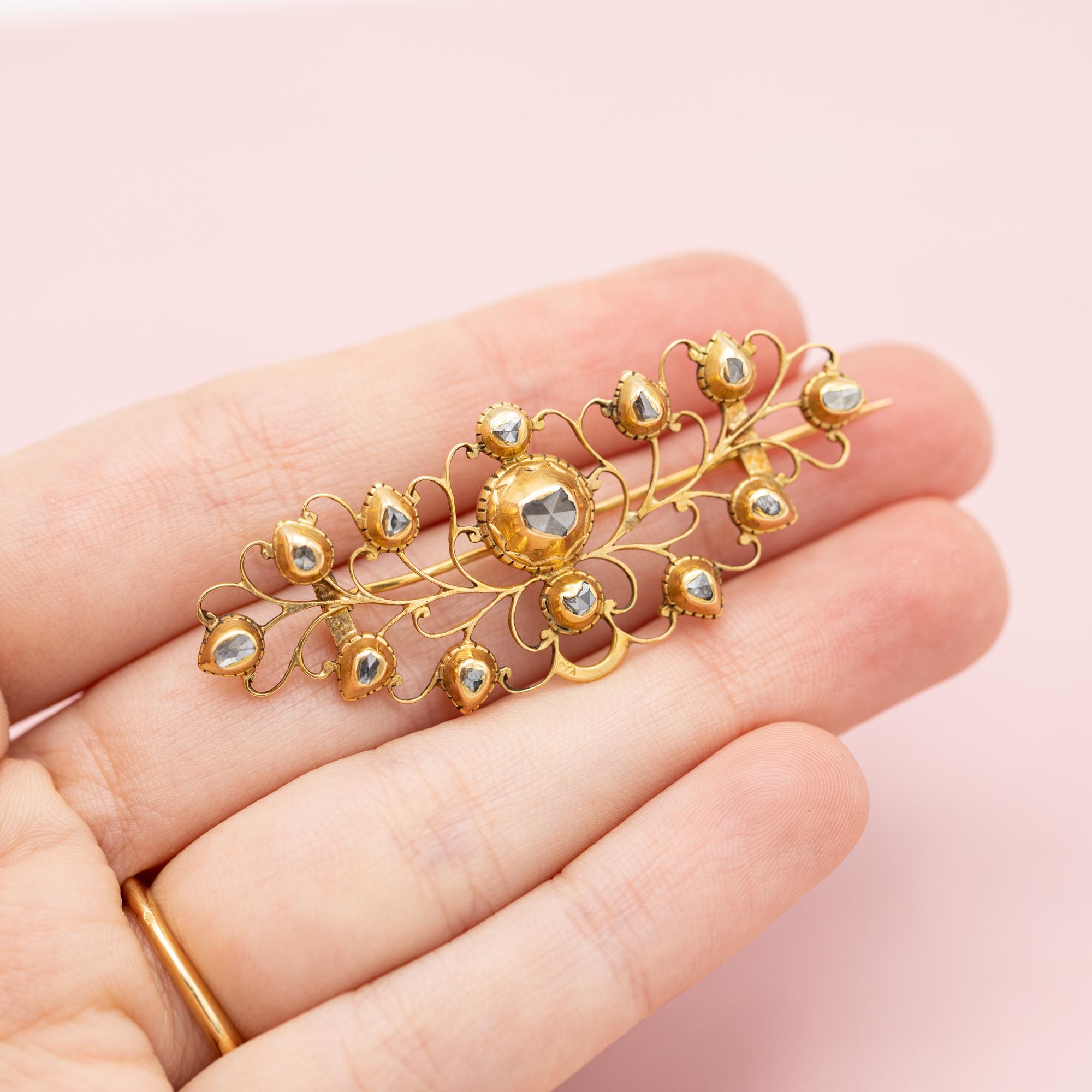 Women's or Men's Rare 18k Marvellous antique European brooch - Georgian rose cut diamond jewel
