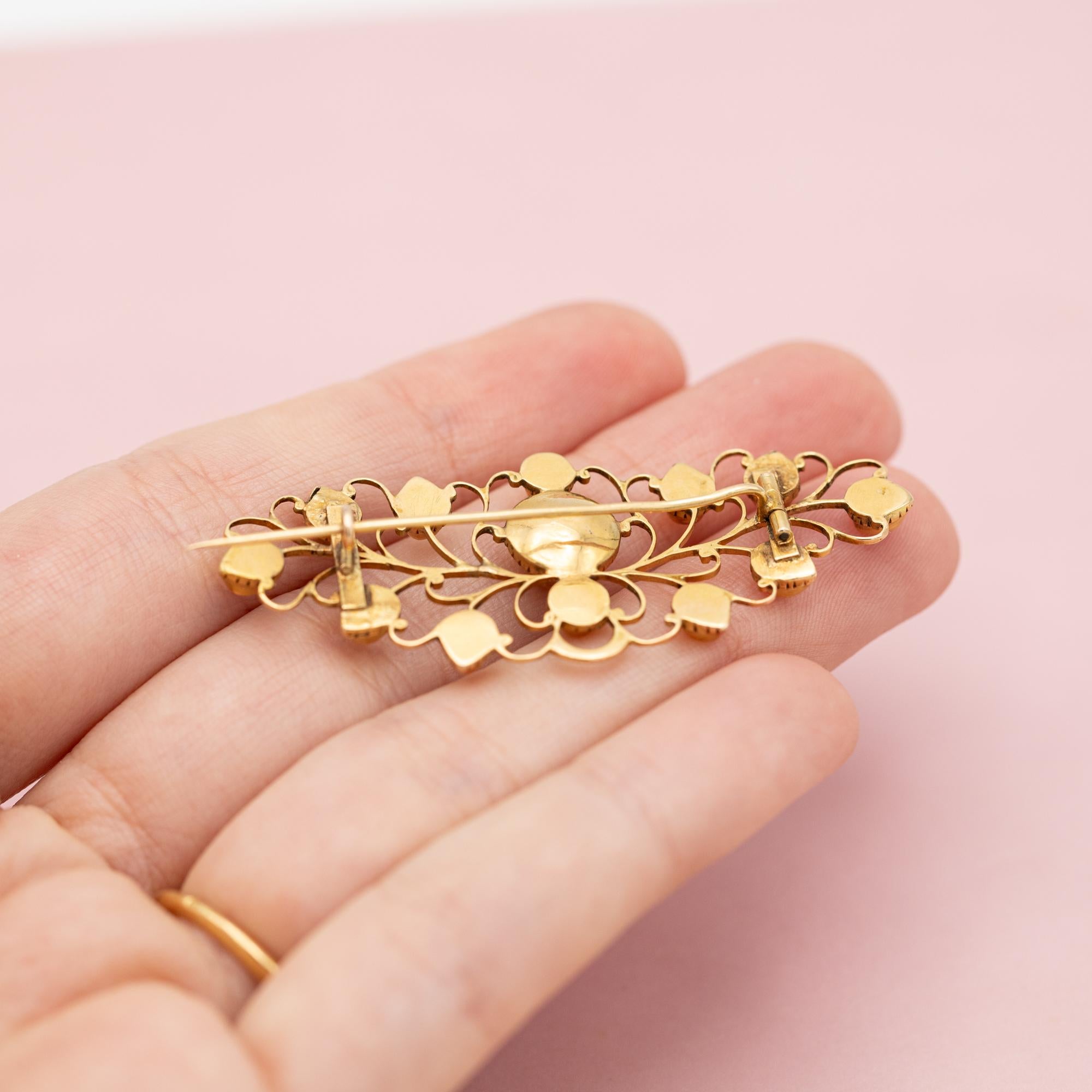 Rare 18k Marvellous antique European brooch - Georgian rose cut diamond jewel 2