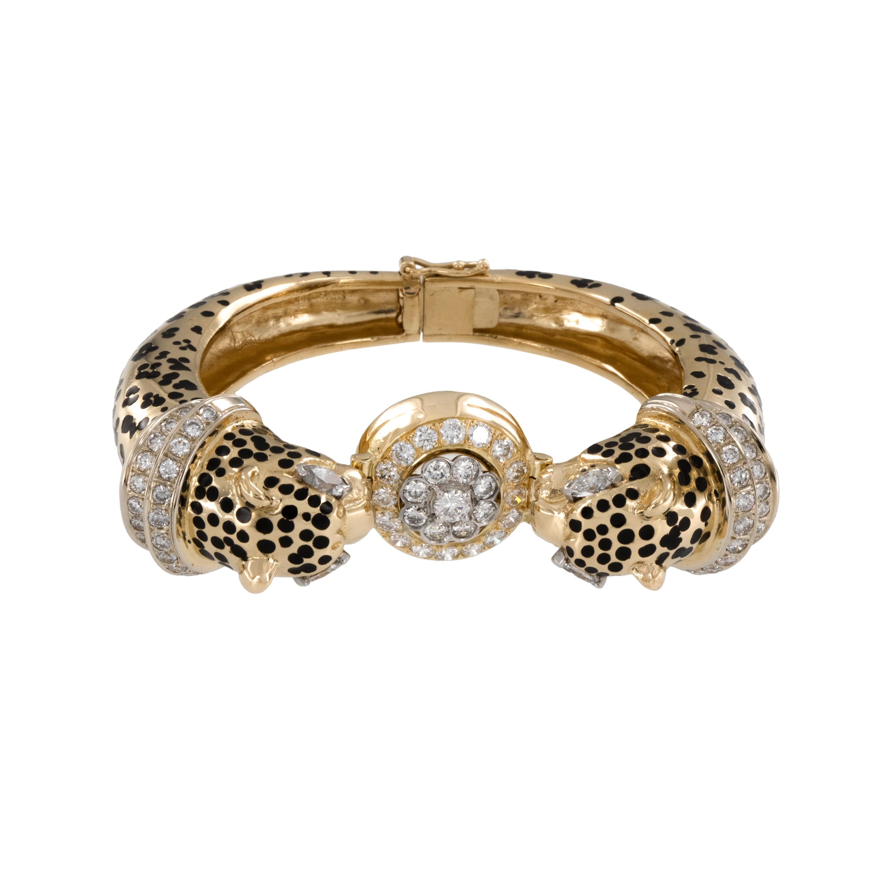 Selten, 18k  Gelbgold 4,10 Karat Gesamter Pantherarmband mit Diamanten von Emis Beros (Zeitgenössisch) im Angebot