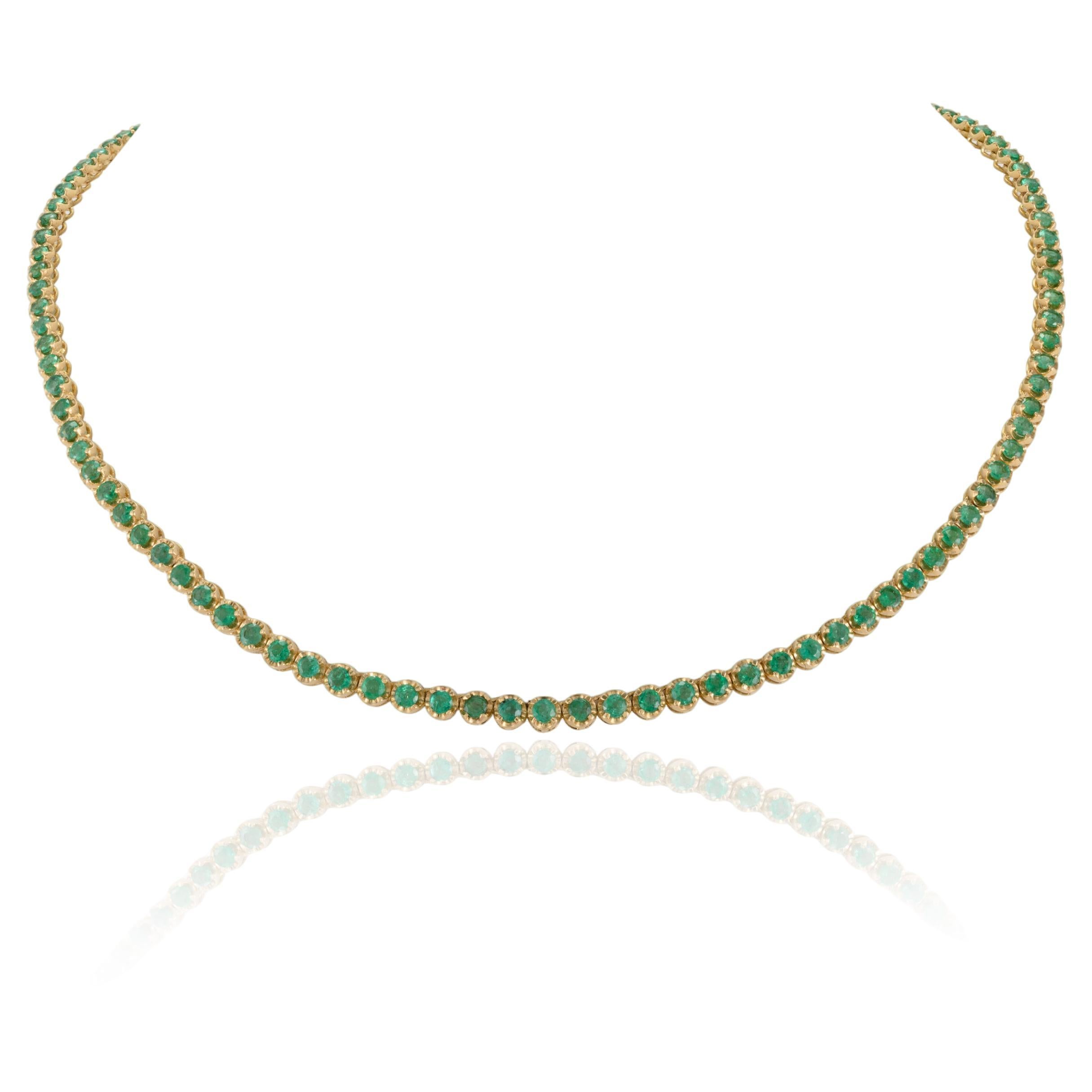 18k Yellow Gold Rare 7.16 CTW Round Cut Emerald Tennis Necklace Gift for Grandma For Sale