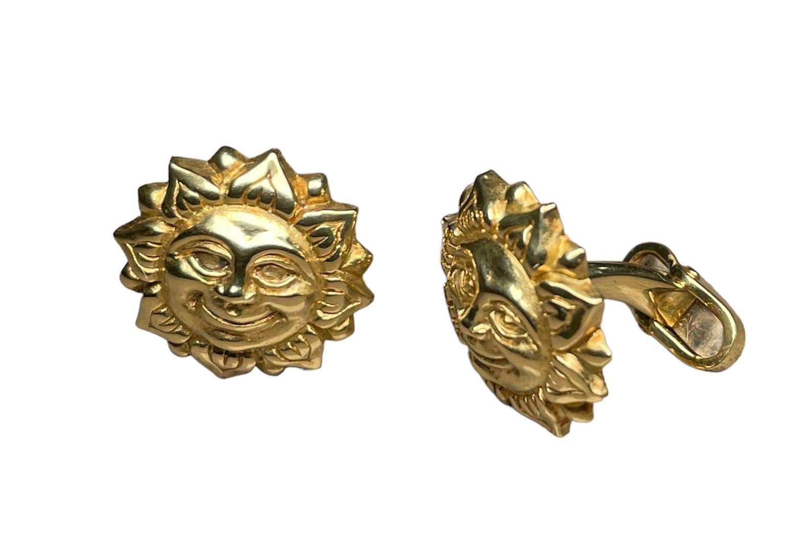 Art Nouveau Rare 18k Yellow Gold Pair of Smiling Sun Face Cufflinks For Sale