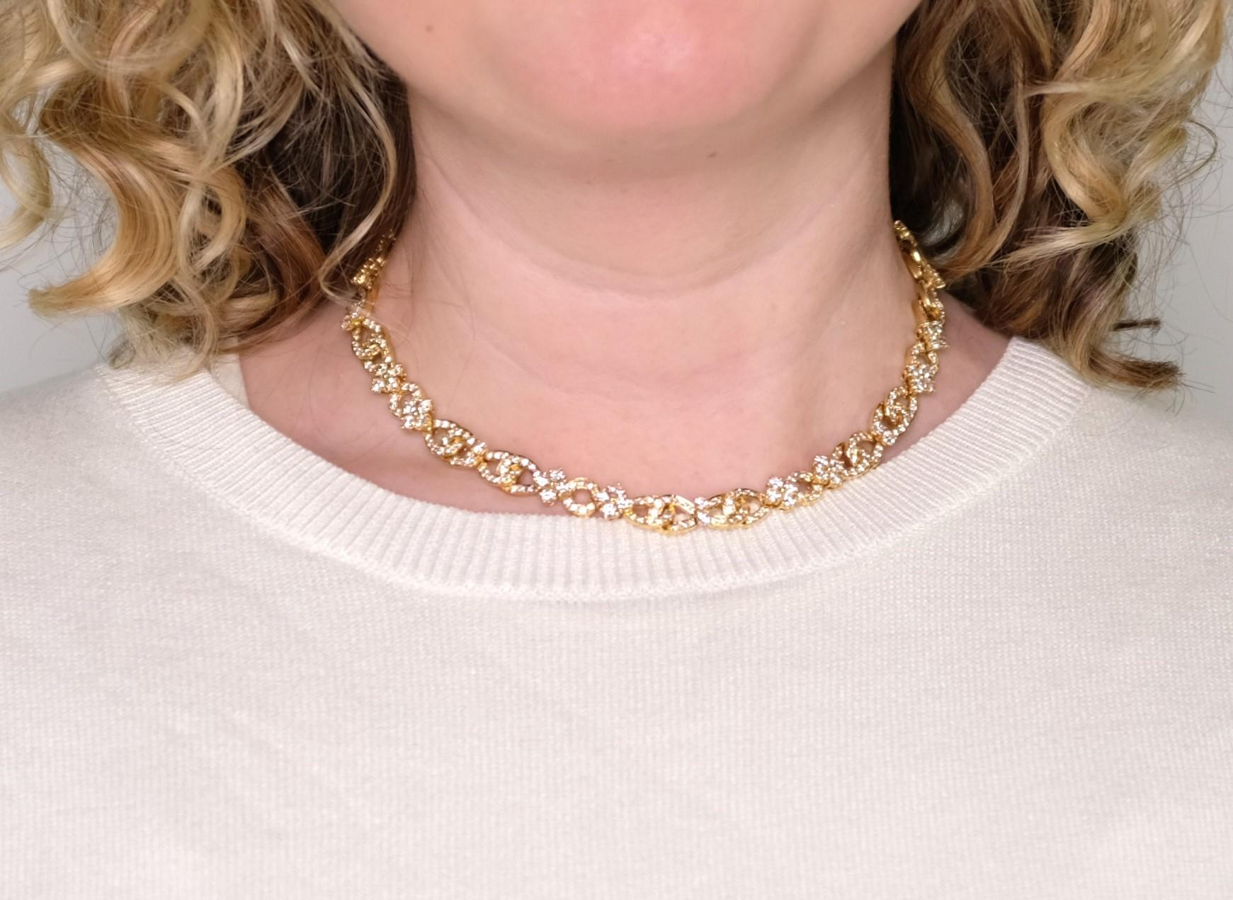Rare 18KT Gold Van Cleef & Arpels Estate Diamond Necklace and 18KT Ruby Bracelet In New Condition For Sale In New York, NY