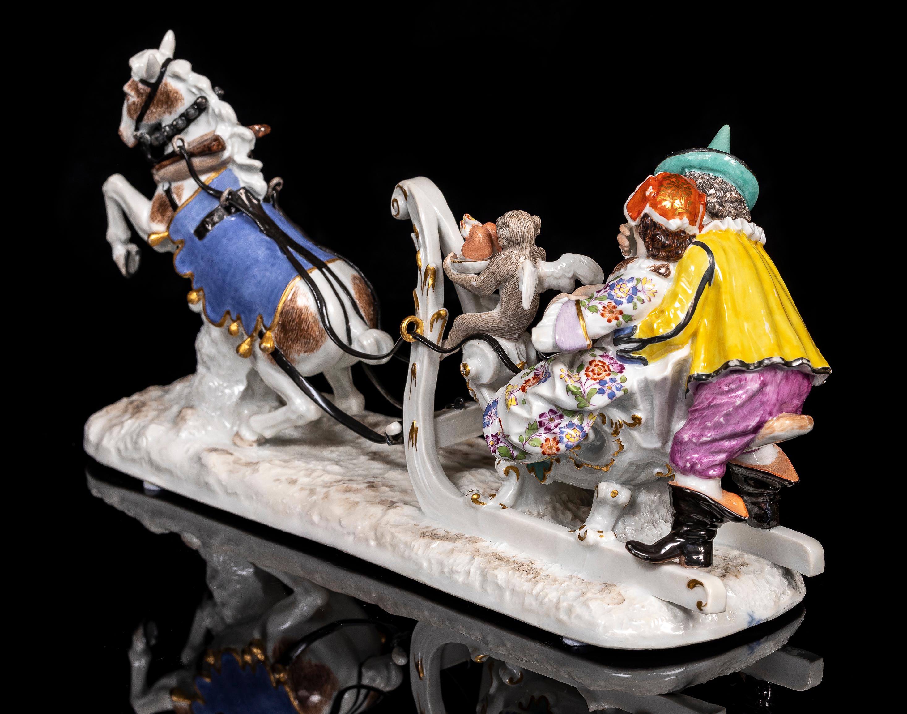 Autre Rare traîneau Meissen du 18e C. avec les bouffons de la cour Fröhlich et Schmiedel, d'après Kändler en vente