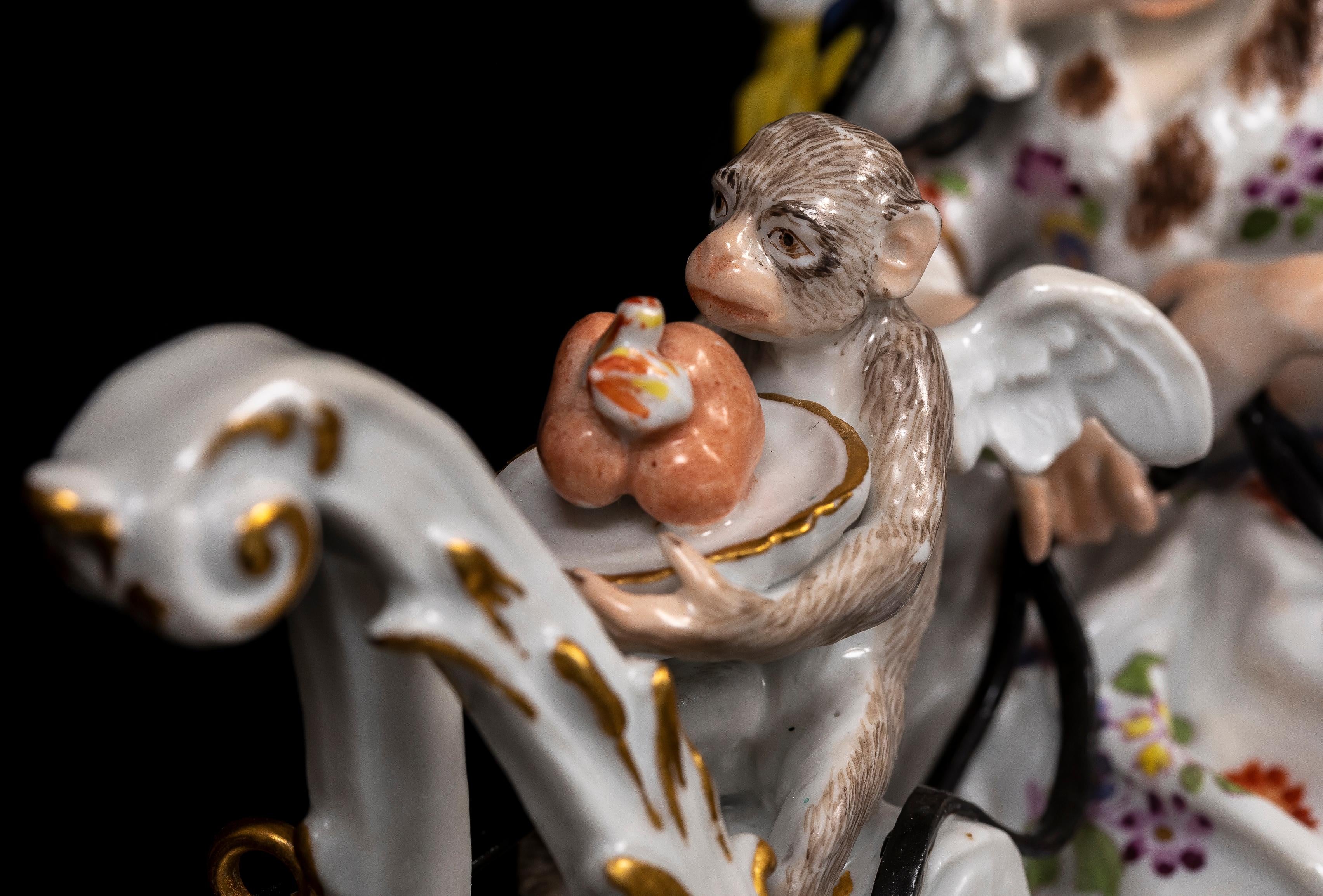 Rare traîneau Meissen du 18e C. avec les bouffons de la cour Fröhlich et Schmiedel, d'après Kändler en vente 1