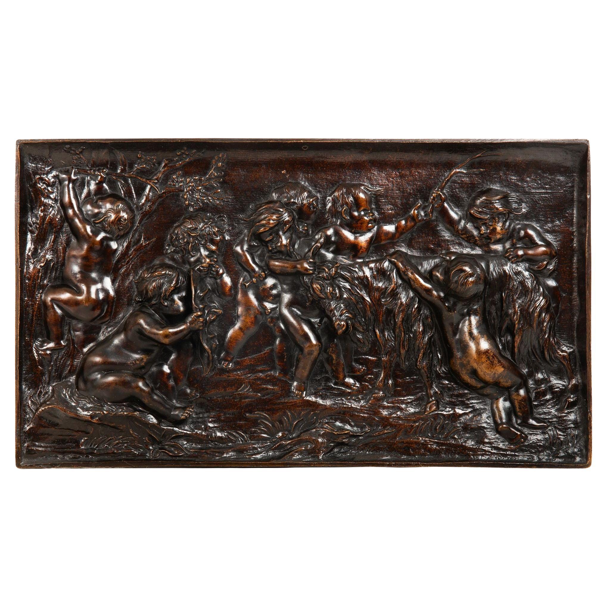 Rara placca Bachanalia del XVIII secolo con Putti che tormentano la capra di Duquesnoy in vendita