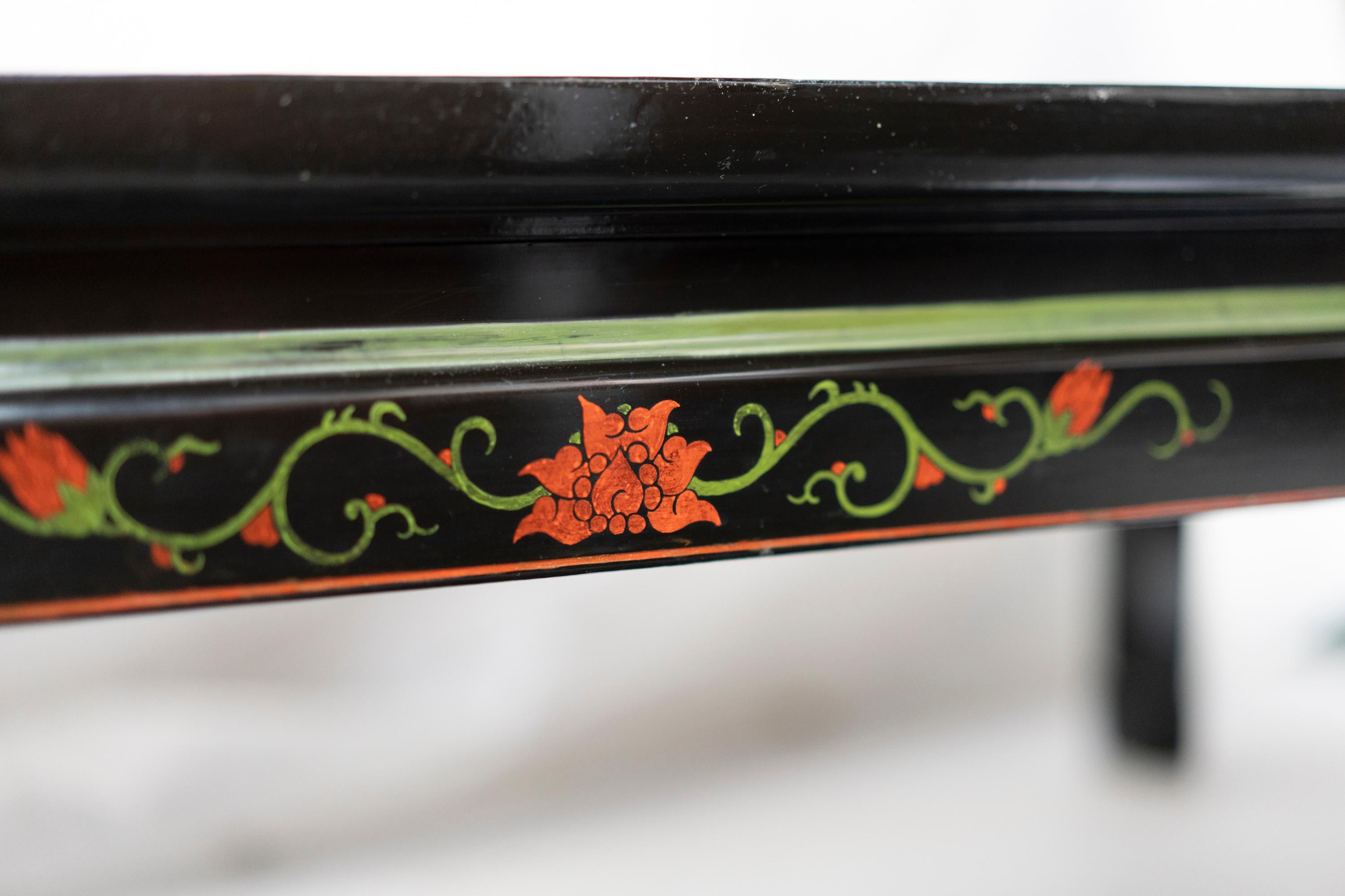 Rare table basse chinoise du 18ème siècle à panneau de coromandel noir en vente 4