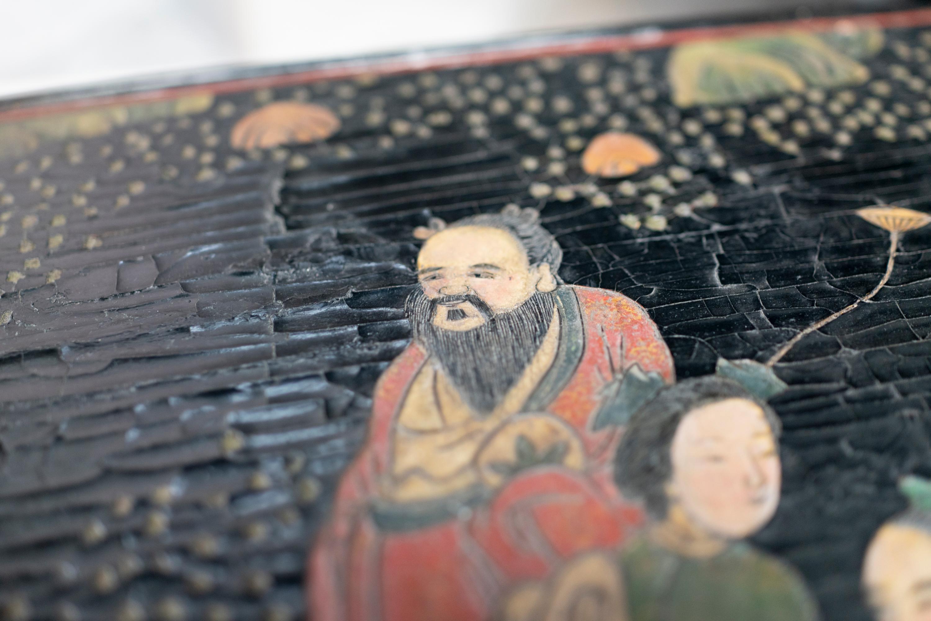 Chinois Rare table basse chinoise du 18ème siècle à panneau de coromandel noir en vente