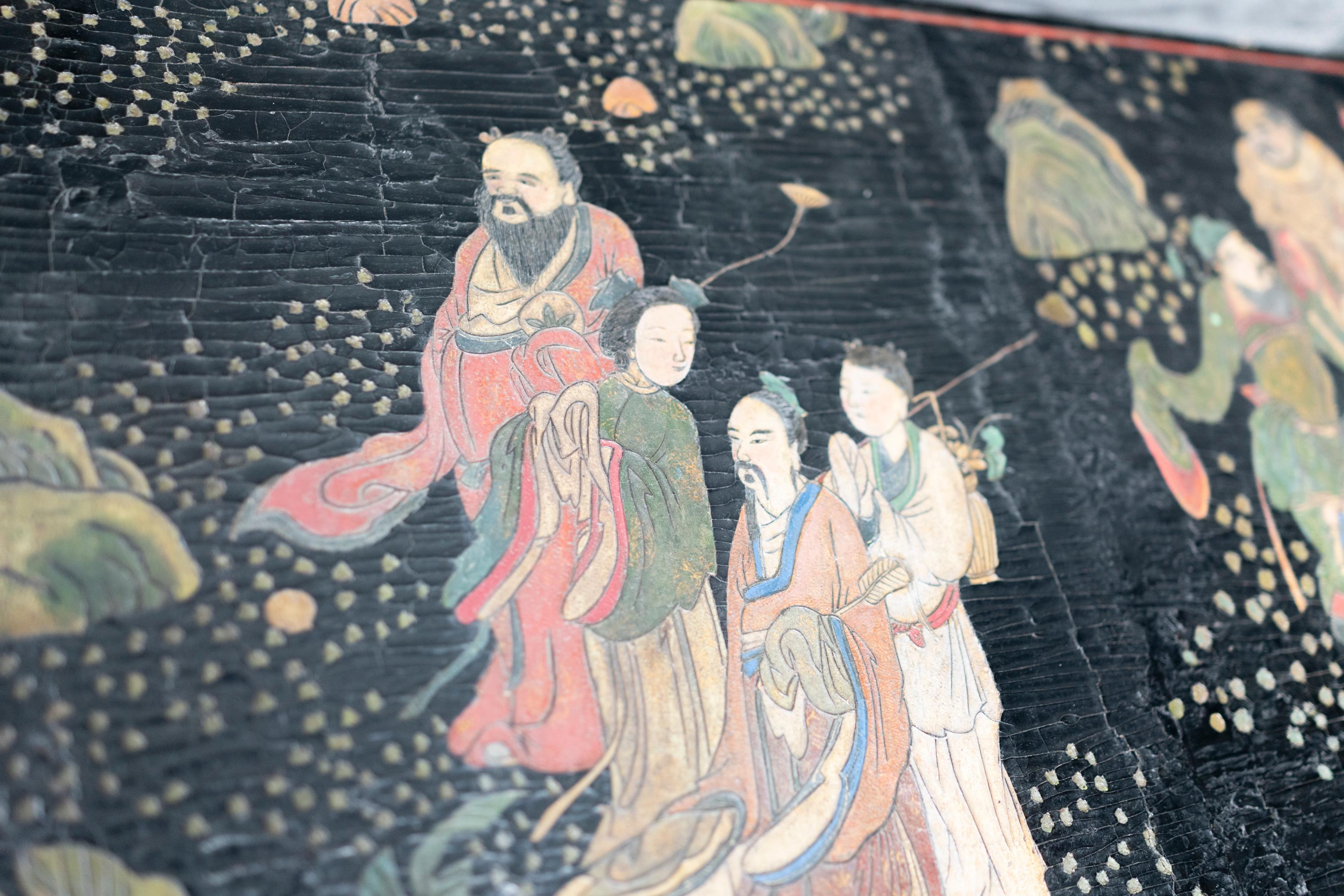 Milieu du XVIIIe siècle Rare table basse chinoise du 18ème siècle à panneau de coromandel noir en vente