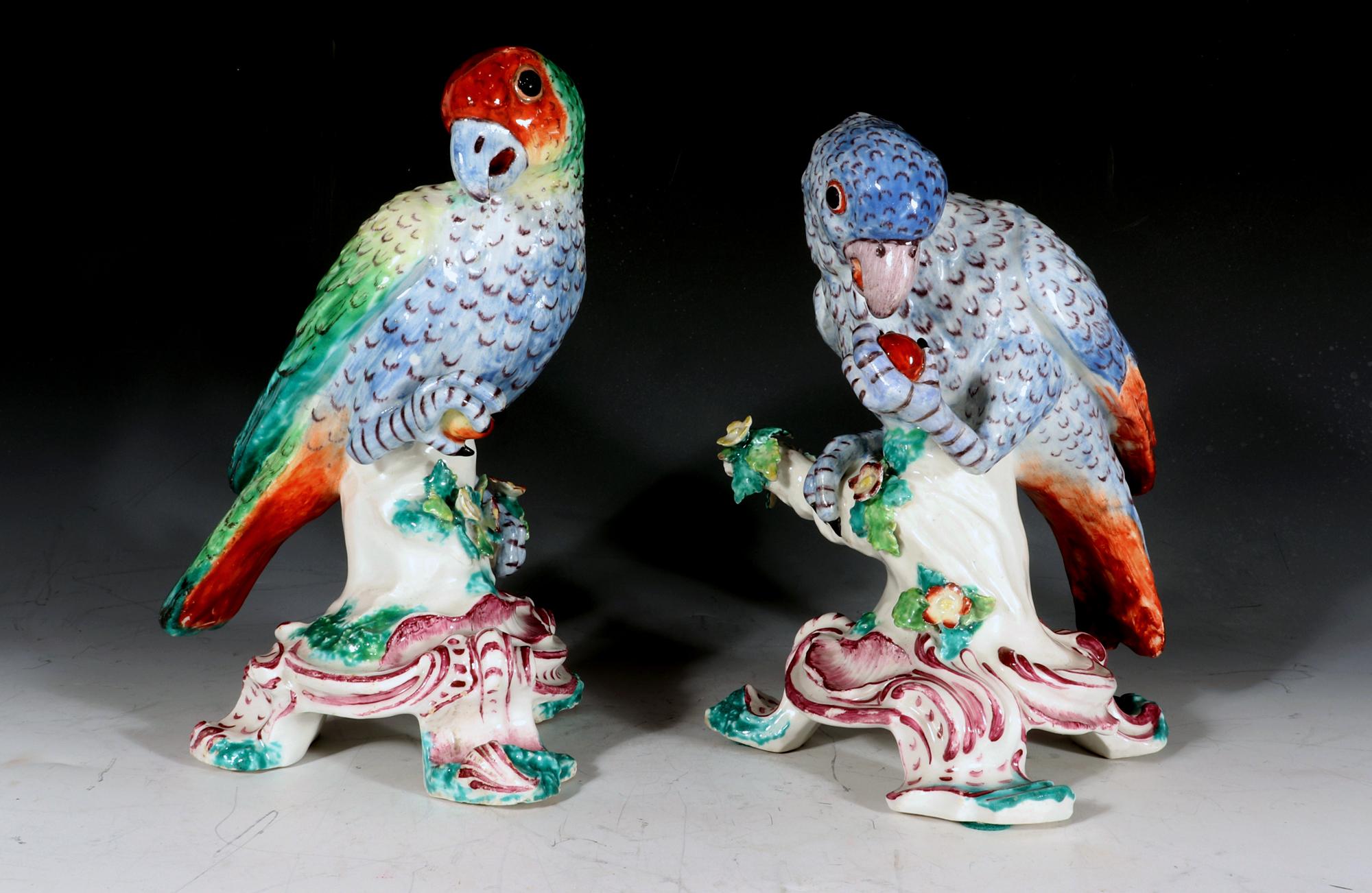 Rare 18th-Century Bow Porcelain Figures of South American Parrots In Good Condition For Sale In Downingtown, PA