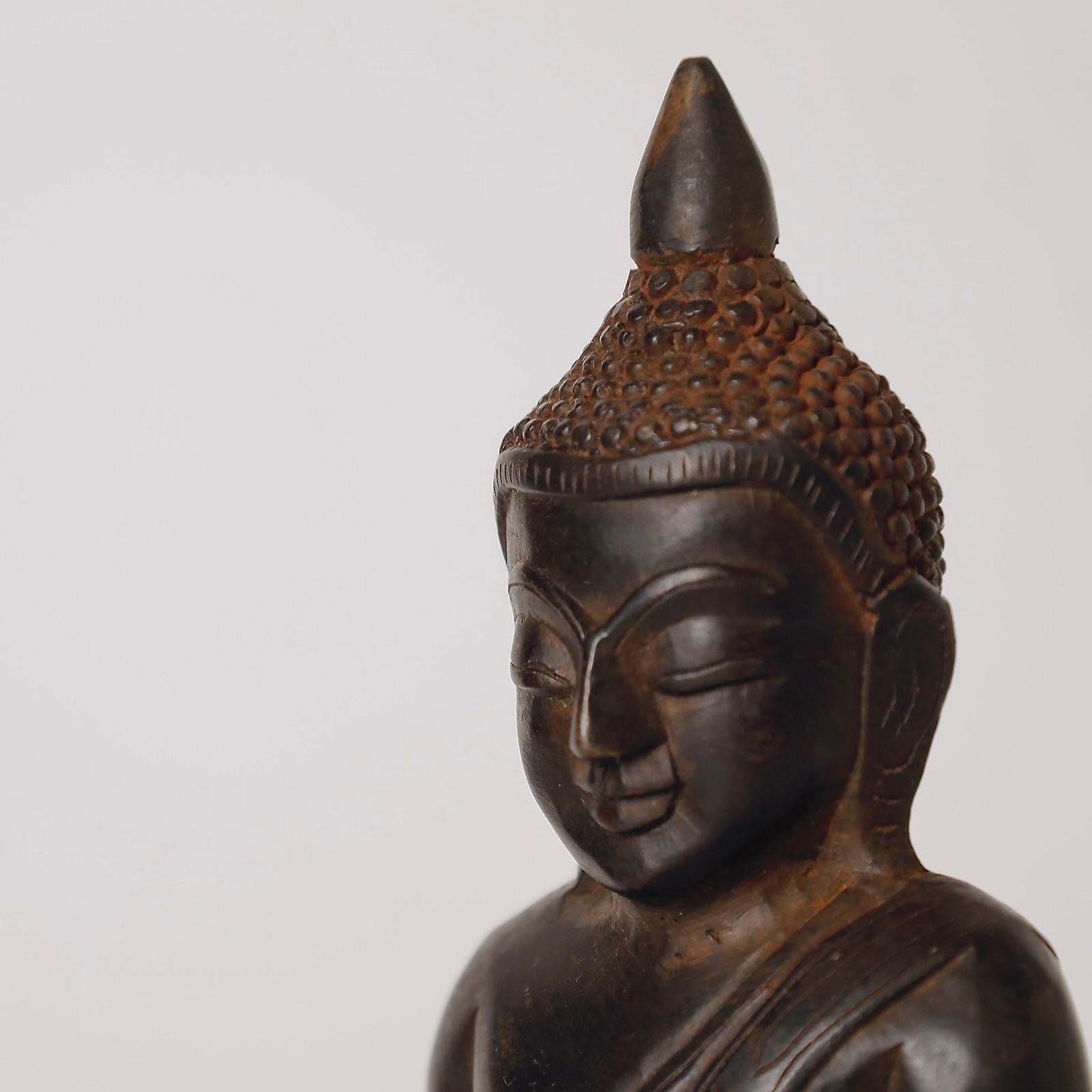 Rare 18th-Century Bronze Buddha Statue – Shan Kingdom, Burma For Sale 11
