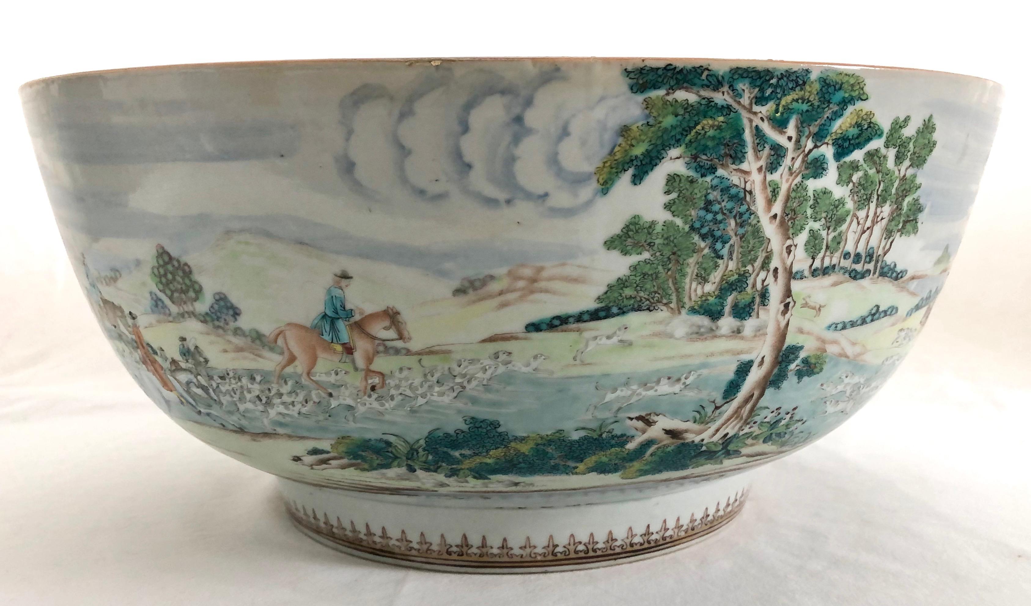Extremely Rare 18th Century Chinese Export Porcelain Punch Bowl Fox Hunt Scene In Good Condition In Richmond, VA