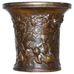 Rare 18th Century circa 1740 Heavy Cast Bronze Pot Decorated with Putti Cherubs