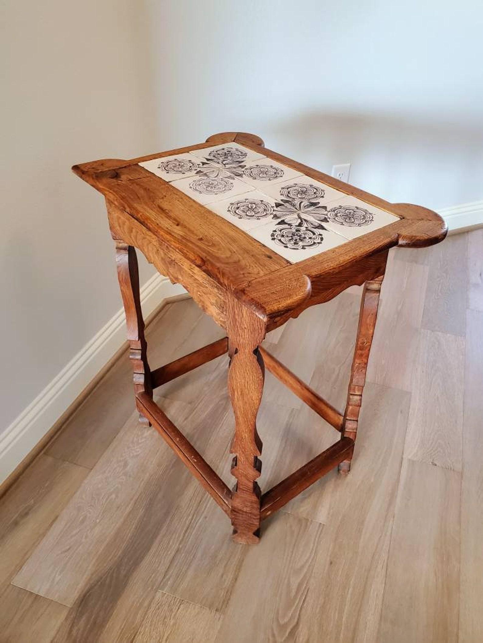 Rare table à porringer coloniale du XVIIIe siècle en vente 2