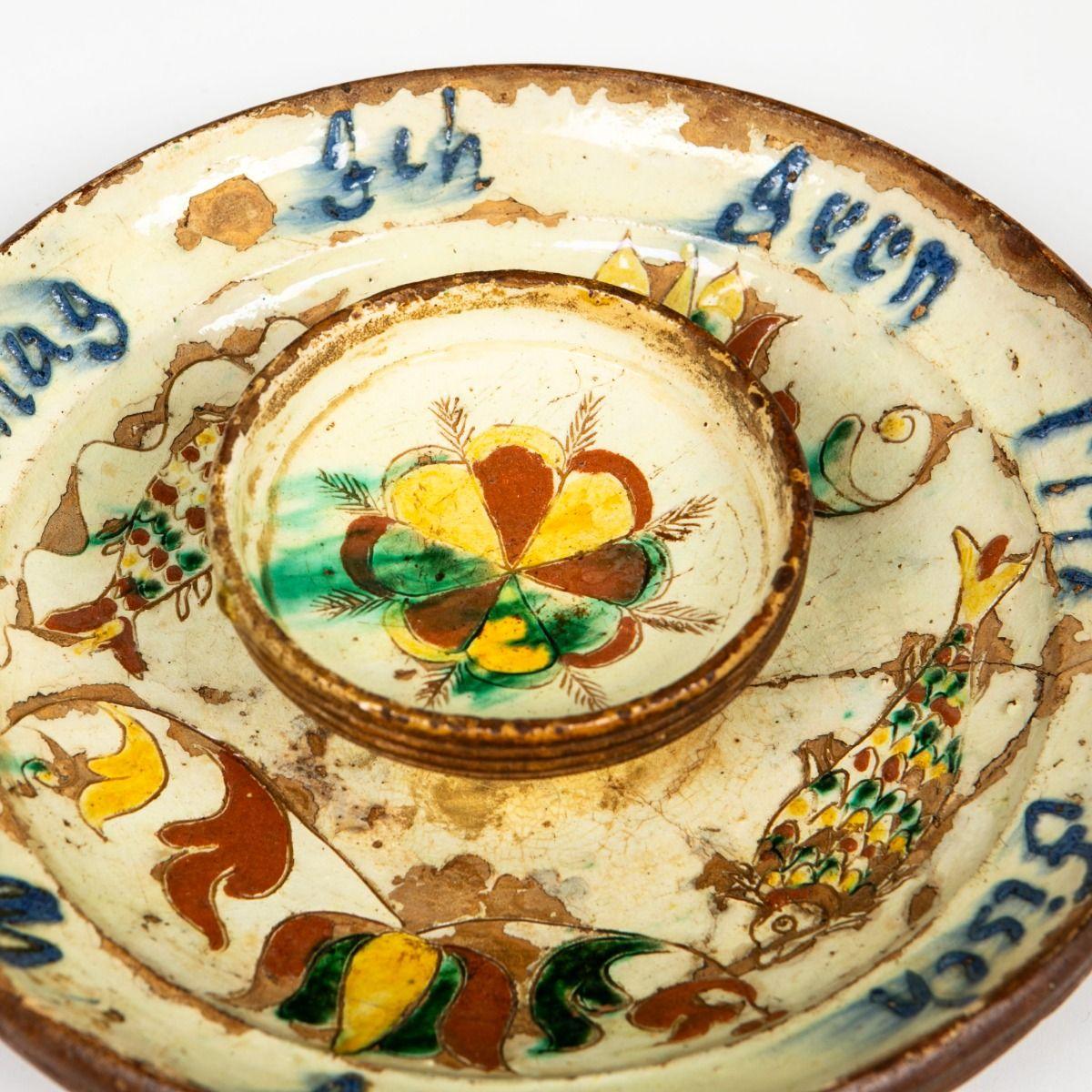 Rare assiette à poisson danoise polychrome du 18ème siècle Bon état - En vente à Kastrup, DK
