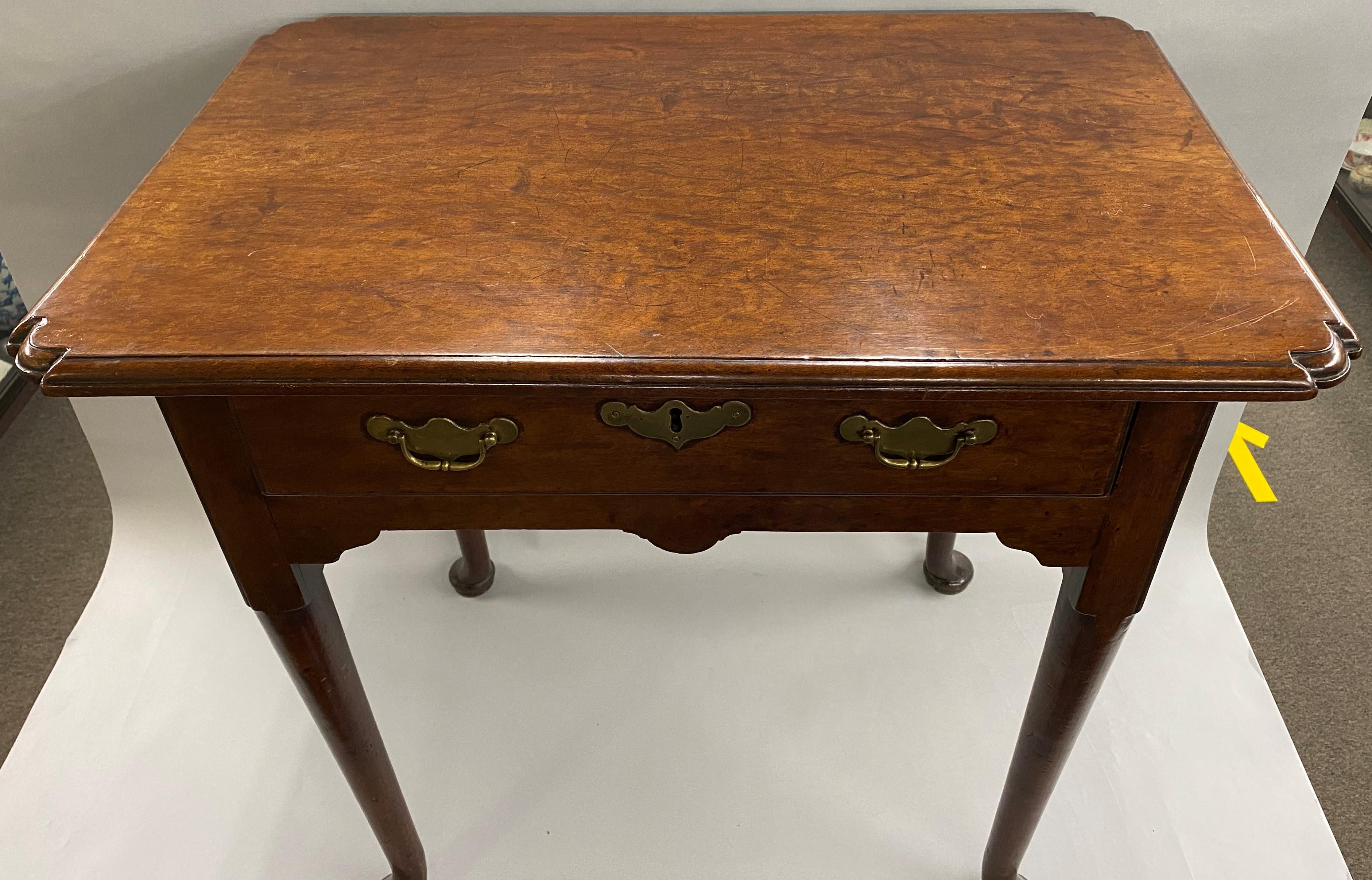 Georgian Rare 18th Century English Table in Walnut with Pinched Top Corners