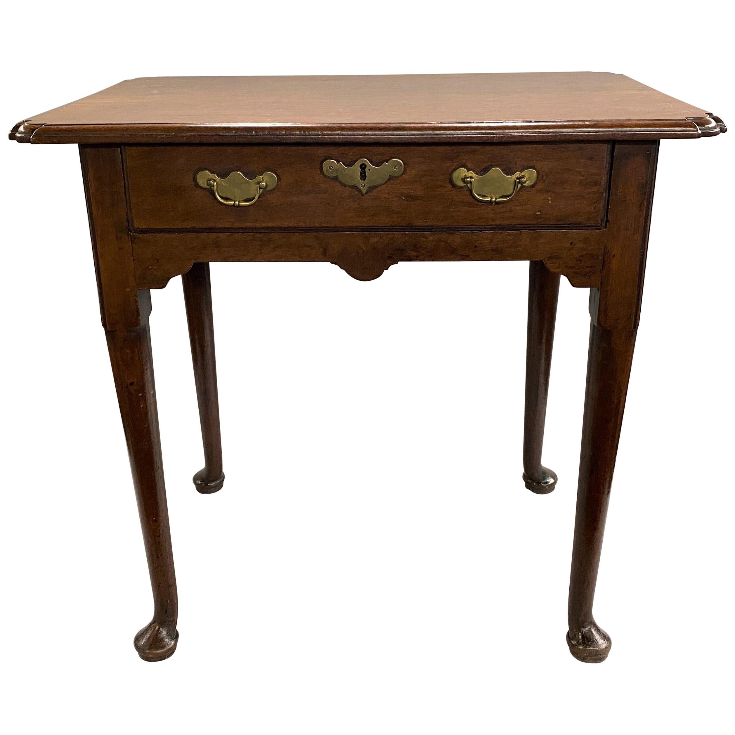 Rare 18th Century English Table in Walnut with Pinched Top Corners