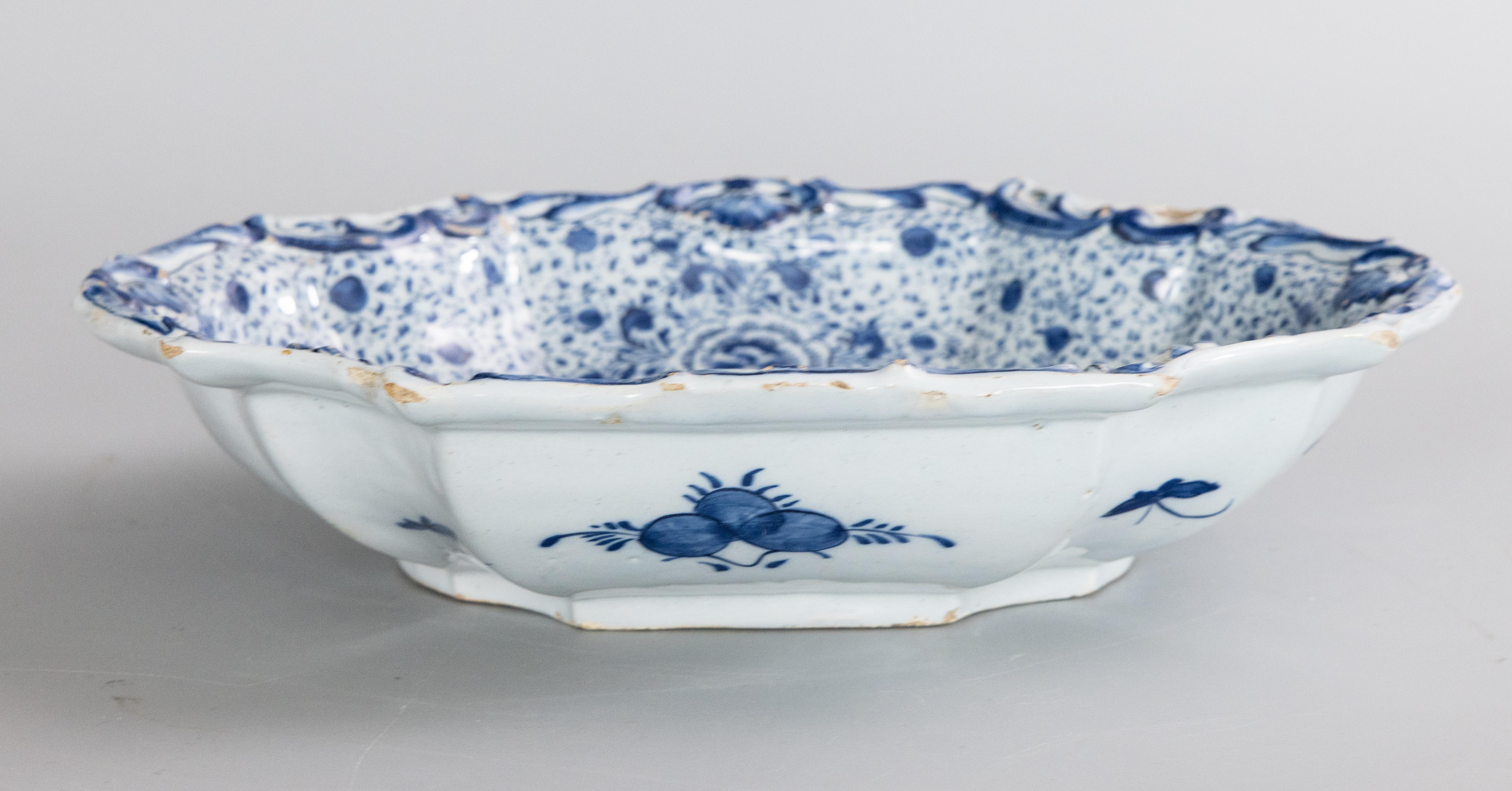 Rare 18th Century Dutch Delft Faience Floral Patterned Lobed Dish Bowl For Sale 2