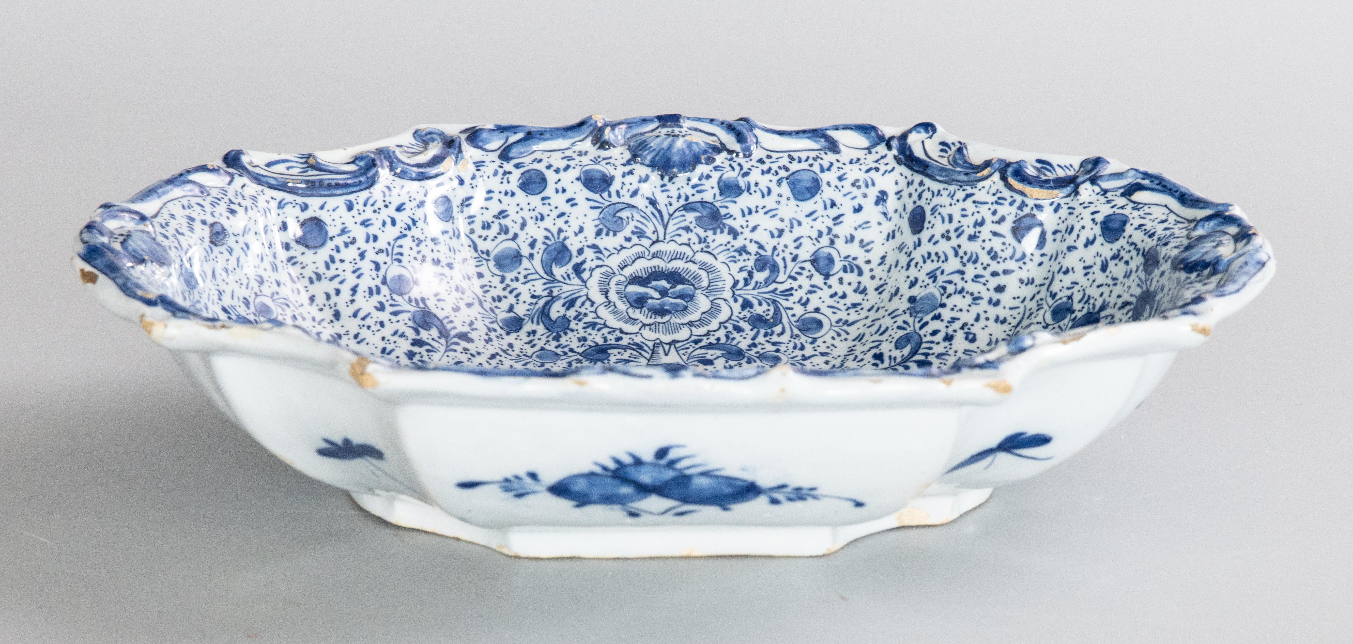 Rare 18th Century Dutch Delft Faience Floral Patterned Lobed Dish Bowl For Sale 3