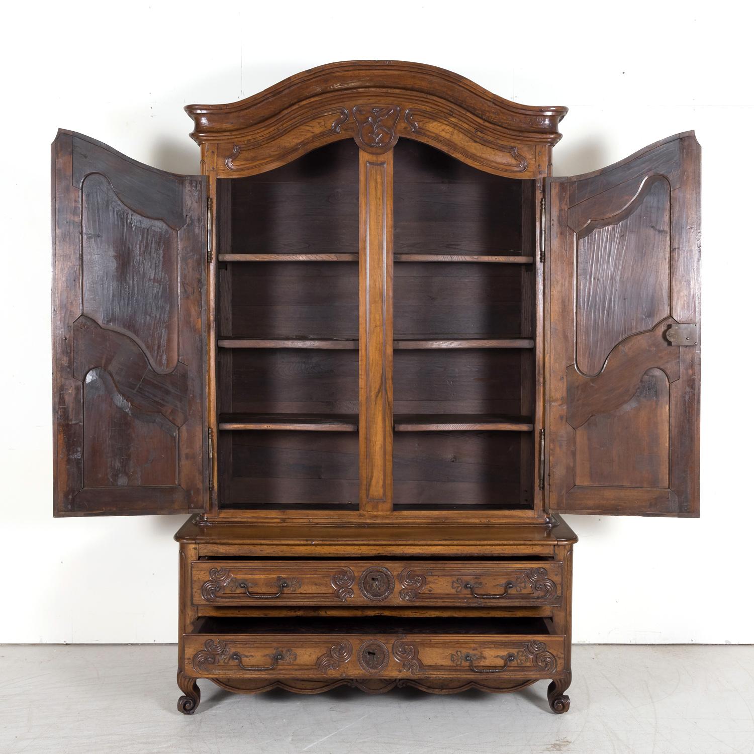 armoire style louis xv