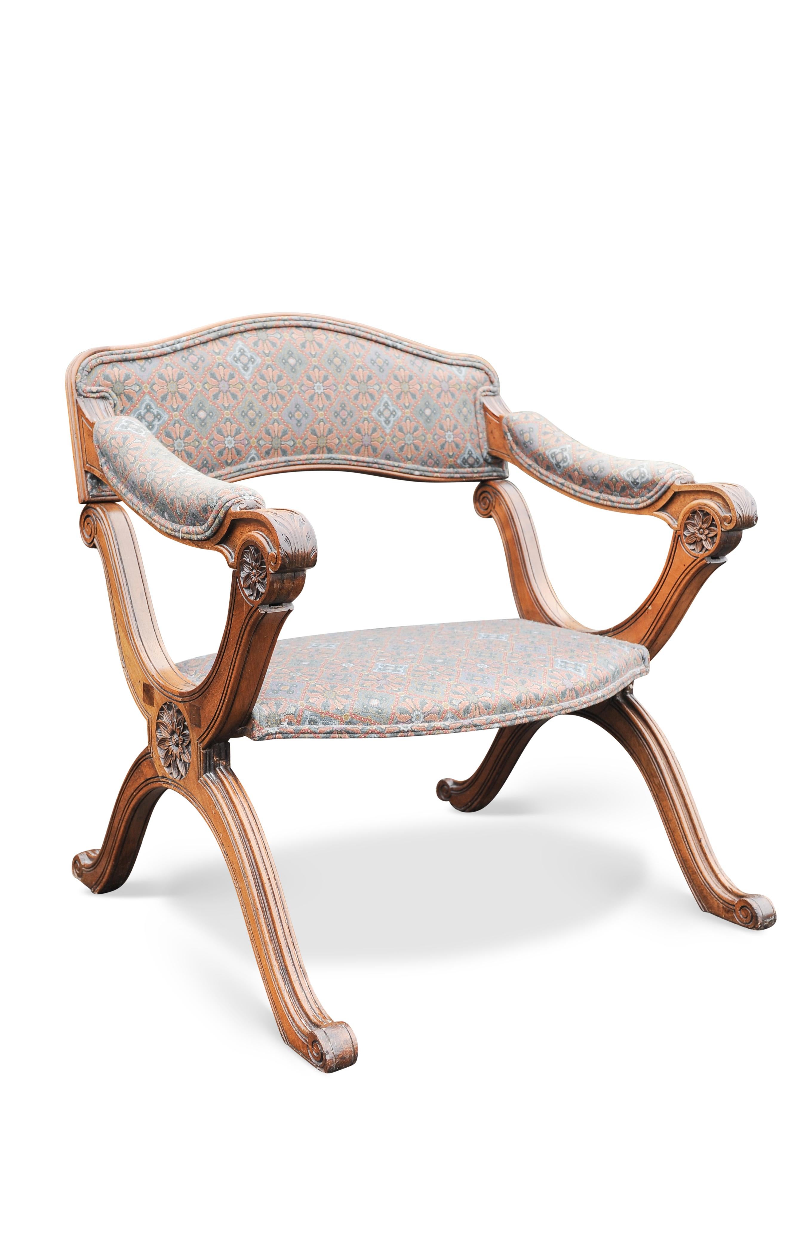 Intéressant et rare A.I.C. Chaise de prière métamorphique, parfois appelée 