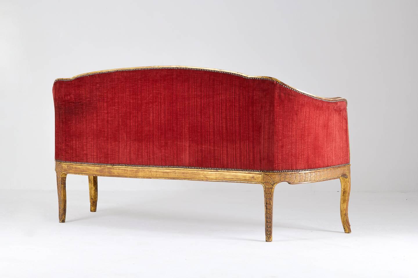 Hand-Carved 18th Century Italian Gilt Sofa with Original Gilding