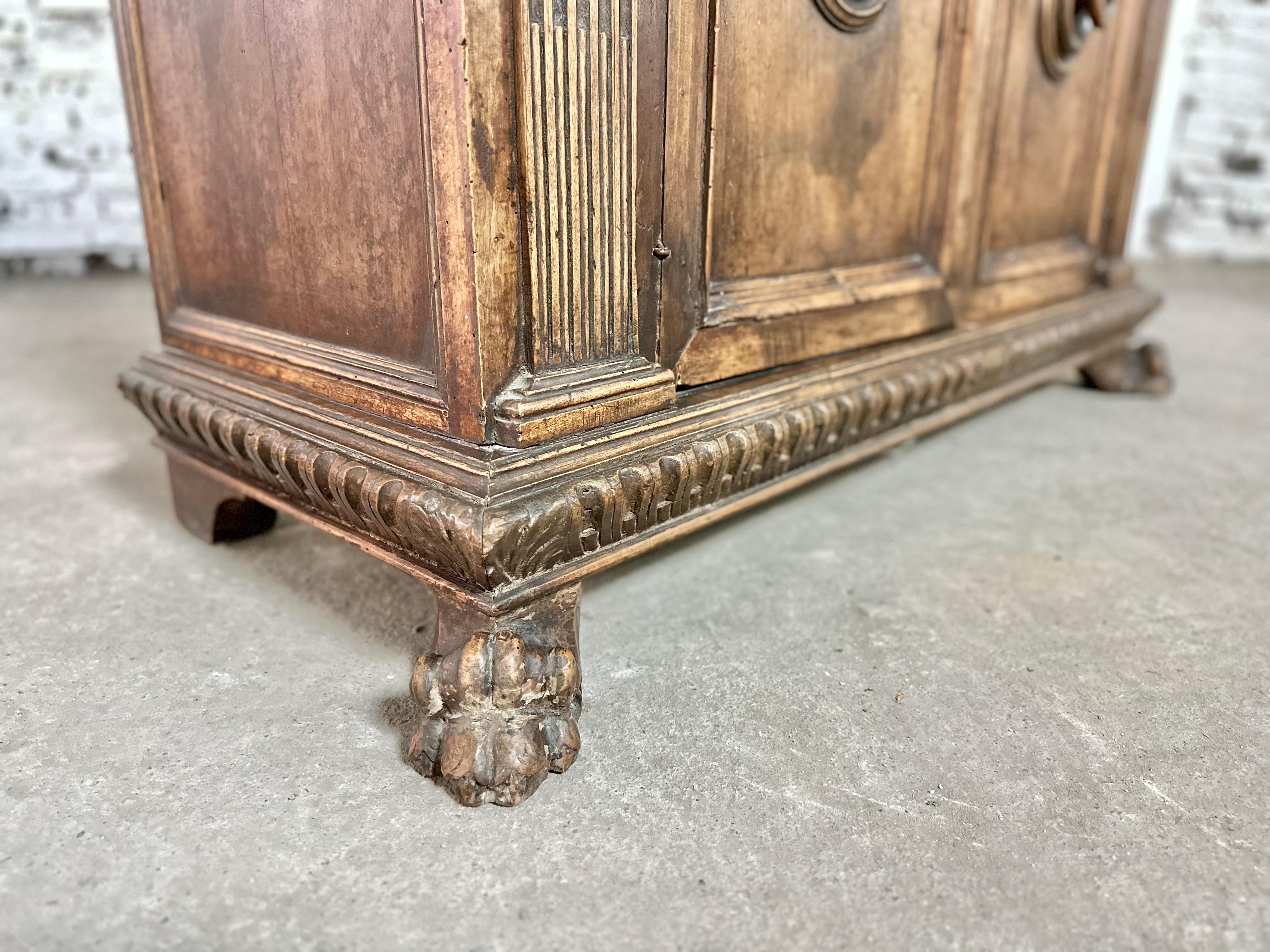 Rare 18th Century Italian Walnut Hall Console Cabinet or Sideboard 6