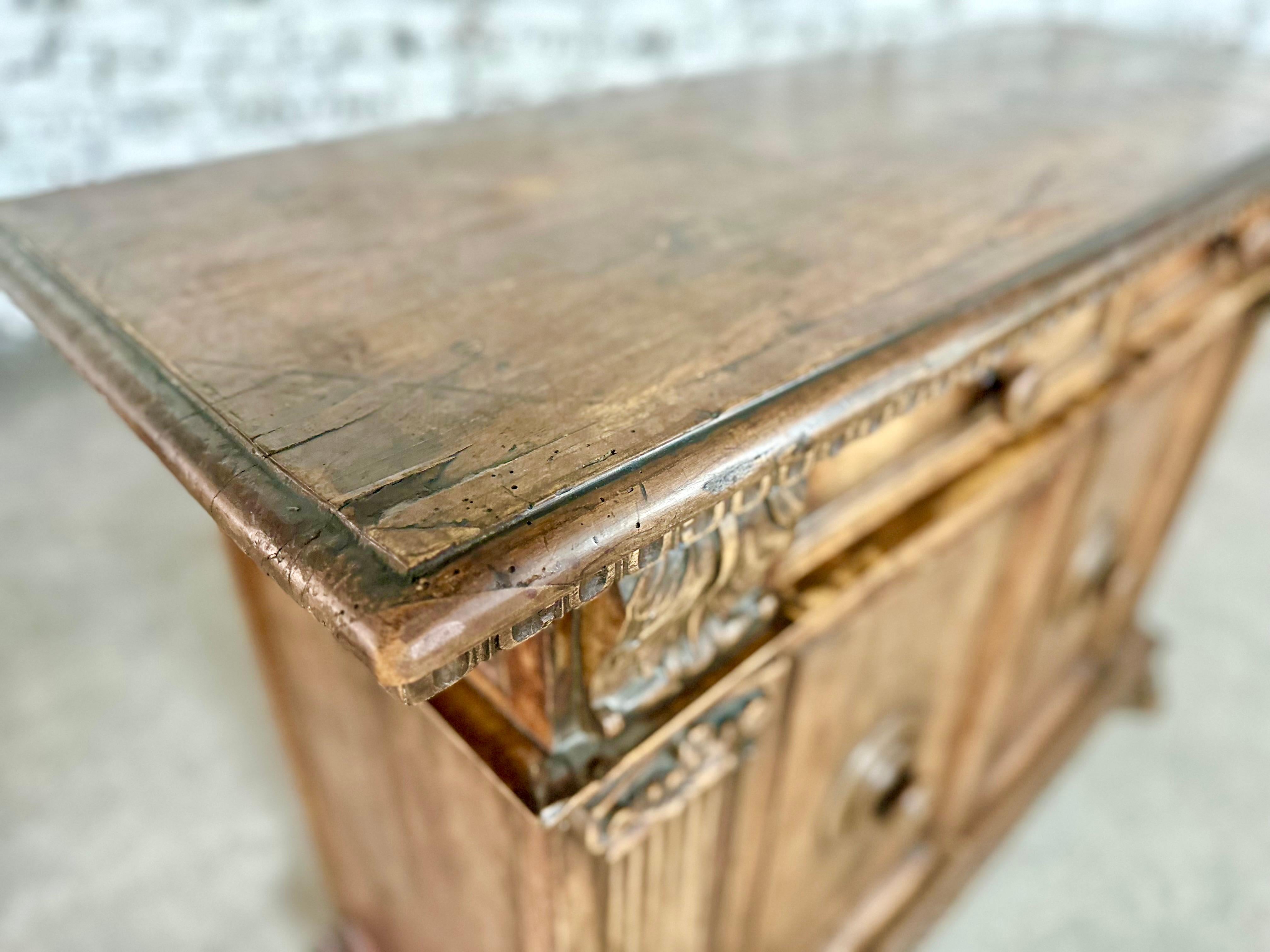 Rare 18th Century Italian Walnut Hall Console Cabinet or Sideboard 8