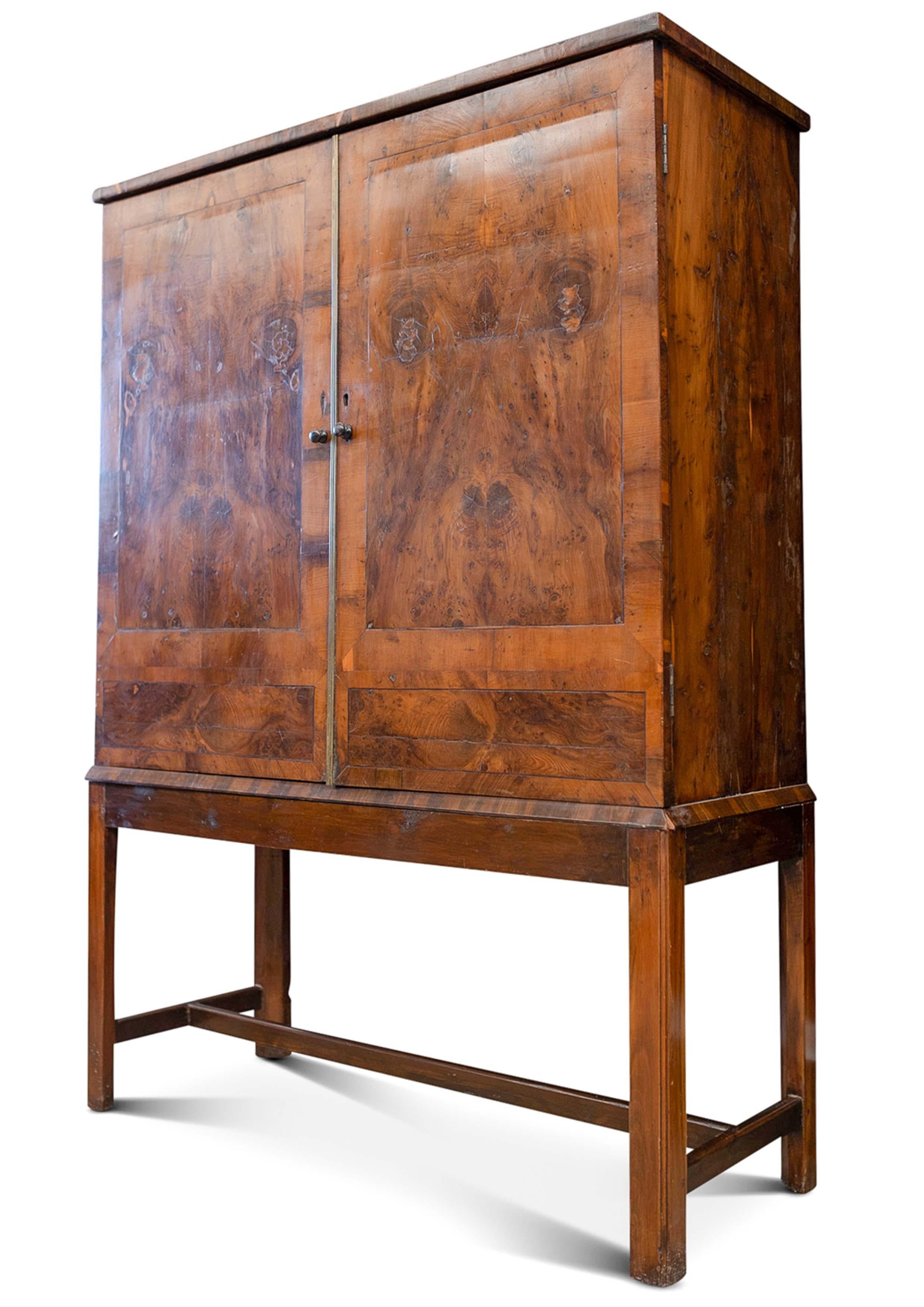 Sheraton Rare 18th Century Library Yew Wood Specimen Collectors Cabinet Chest on Stand For Sale
