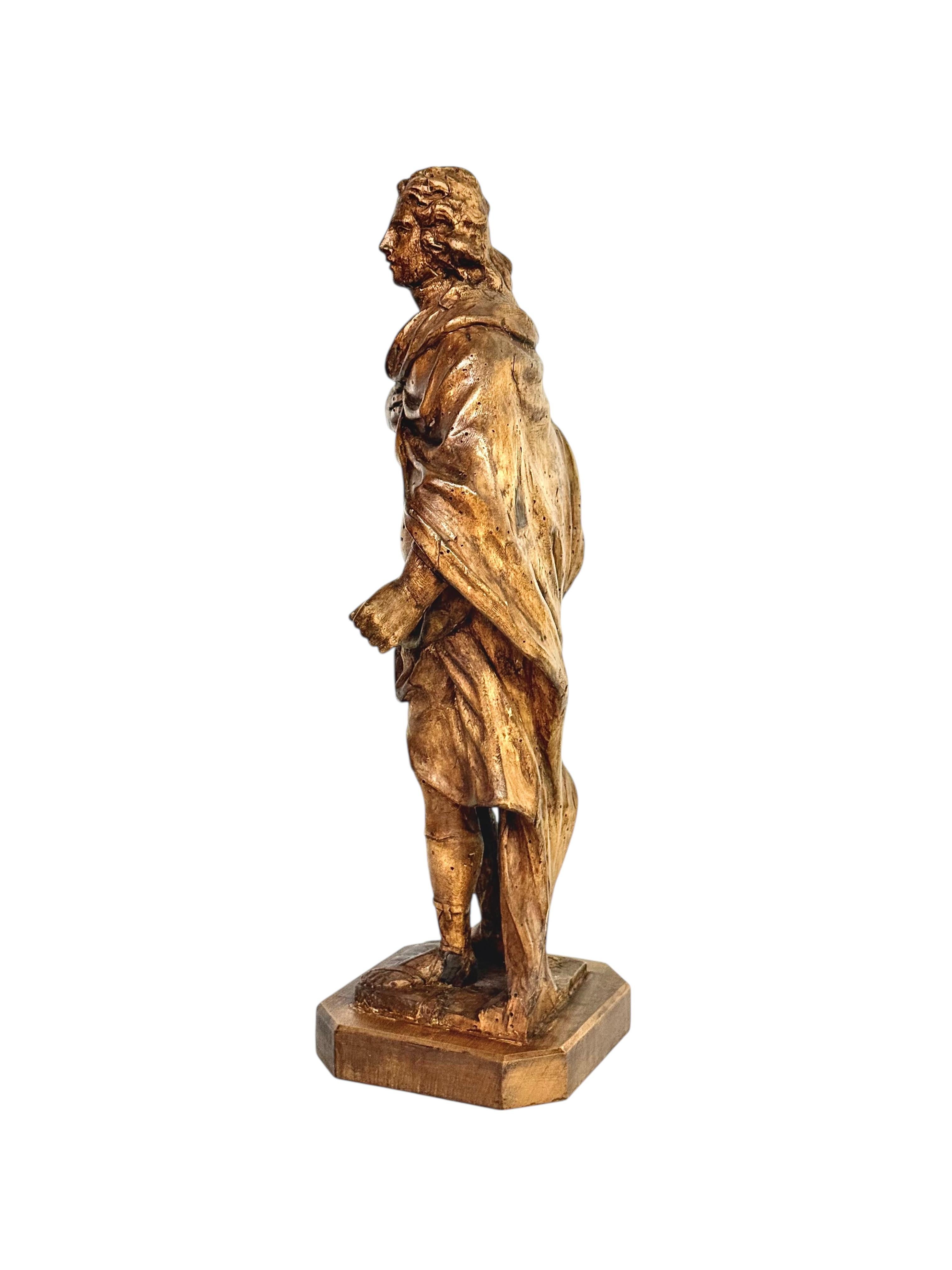 Rare sculpture royale en bois de tilleul du 18ème siècle, probablement Roi Louis XV en vente 10