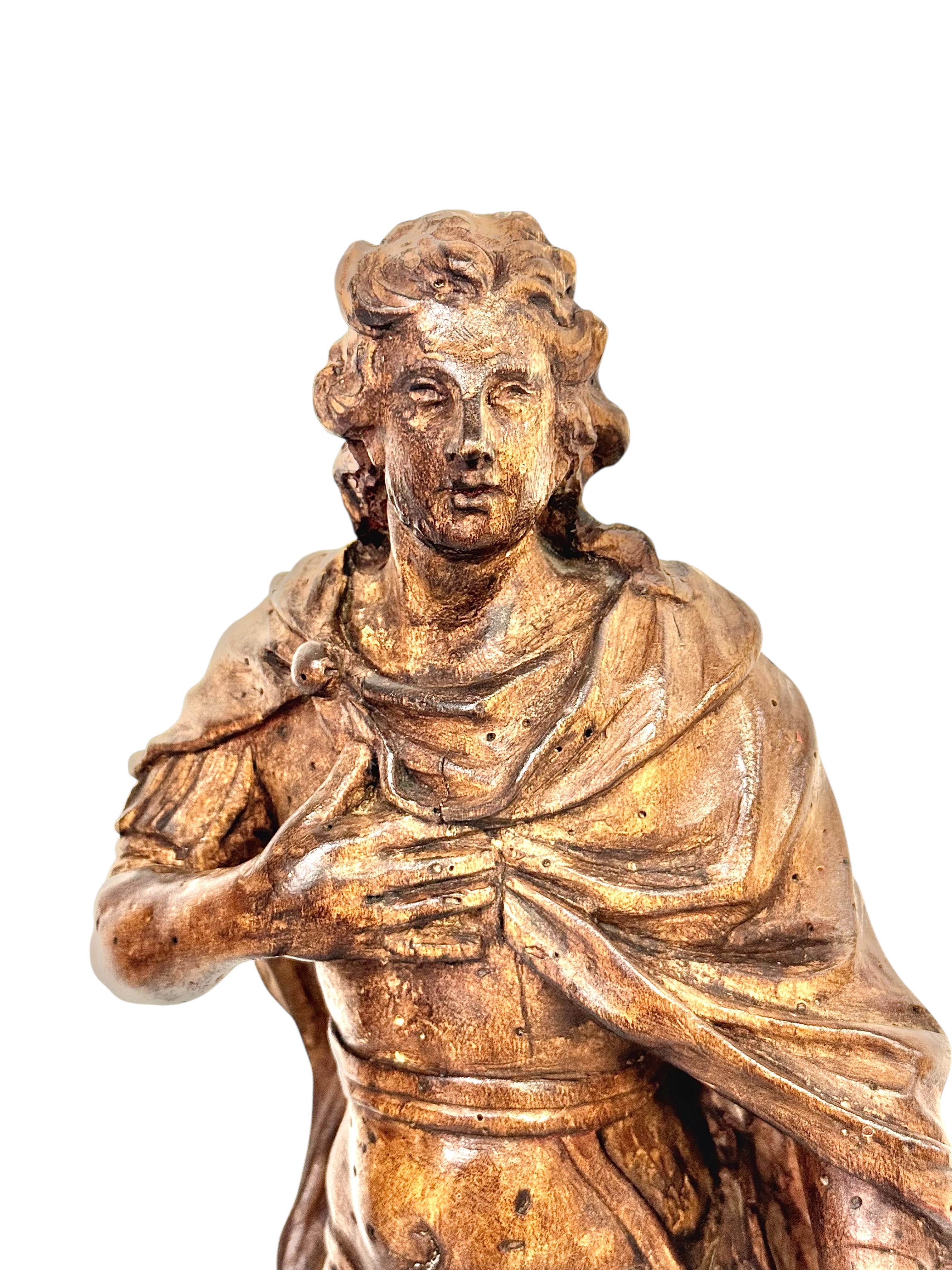 Rare sculpture royale en bois de tilleul du 18ème siècle, probablement Roi Louis XV Bon état - En vente à LA CIOTAT, FR