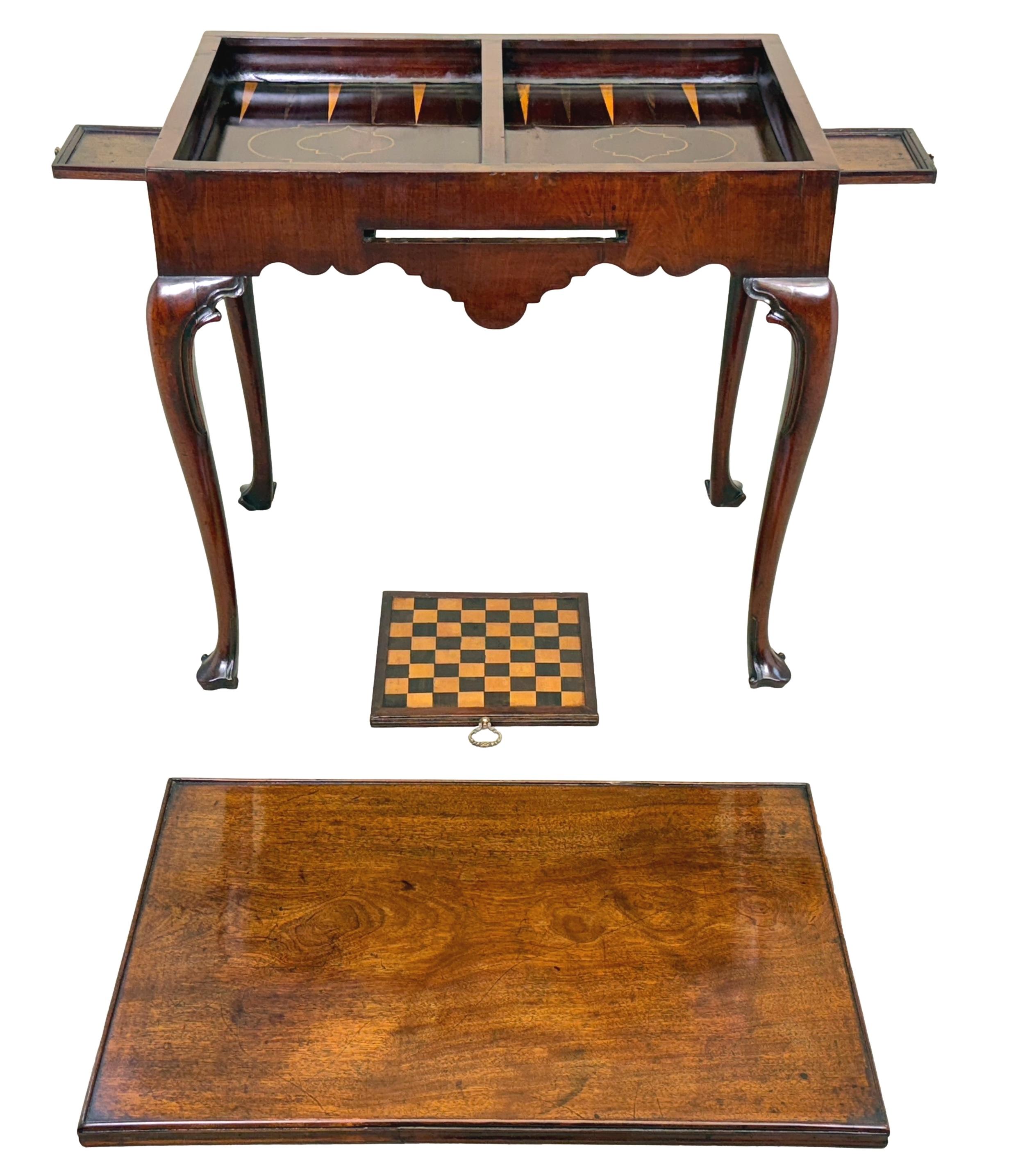 Rare 18th Century Mahogany Chess & Backgammon Games Table For Sale 10