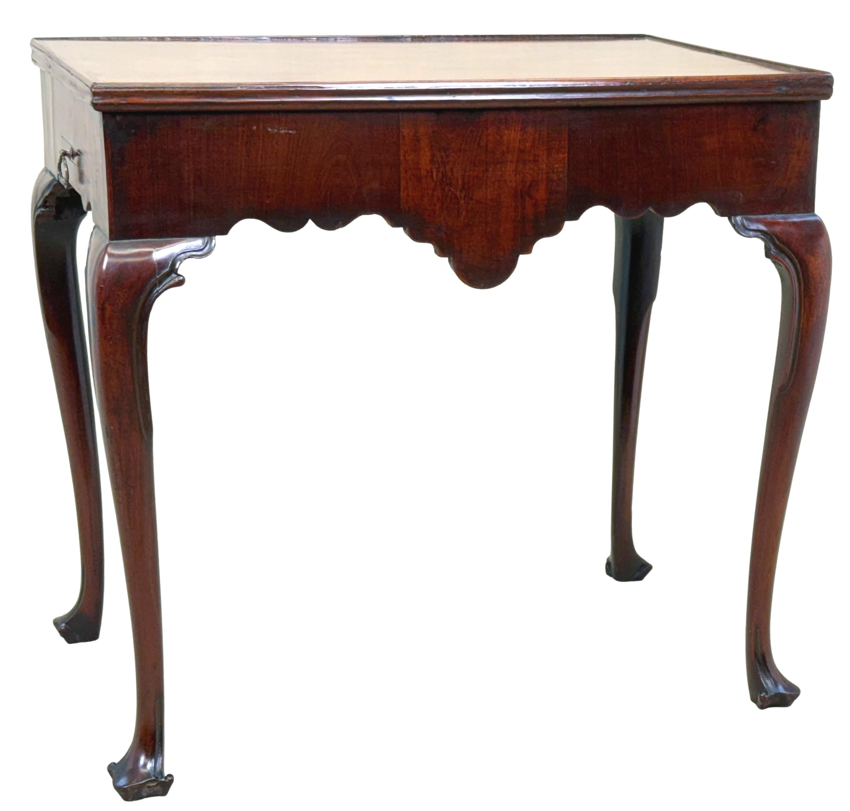 Rare 18th Century Mahogany Chess & Backgammon Games Table In Good Condition For Sale In Bedfordshire, GB