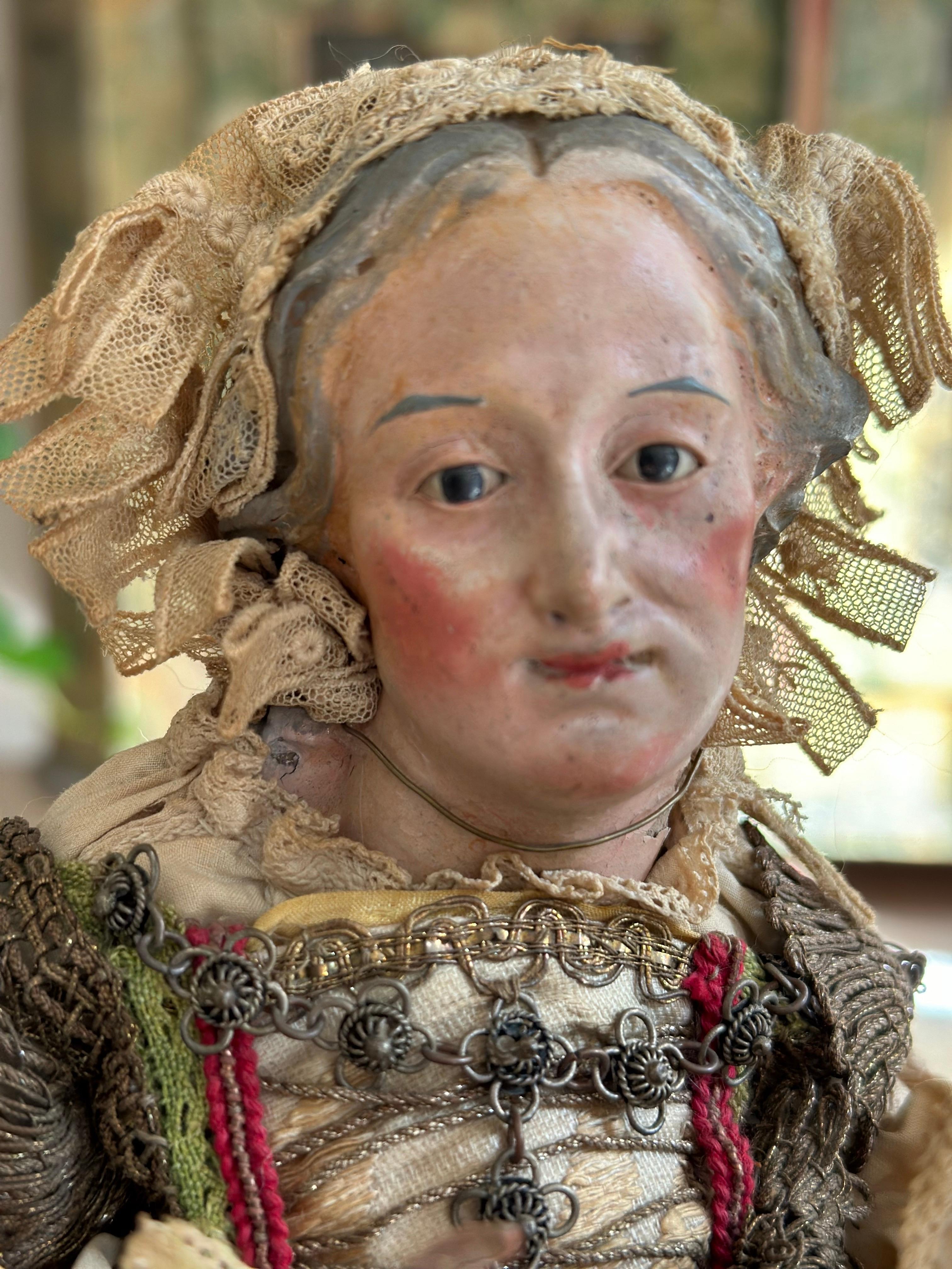 Rare 18th Century Neapolitan Nativity Figure – Woman in Traditional Dress For Sale 9