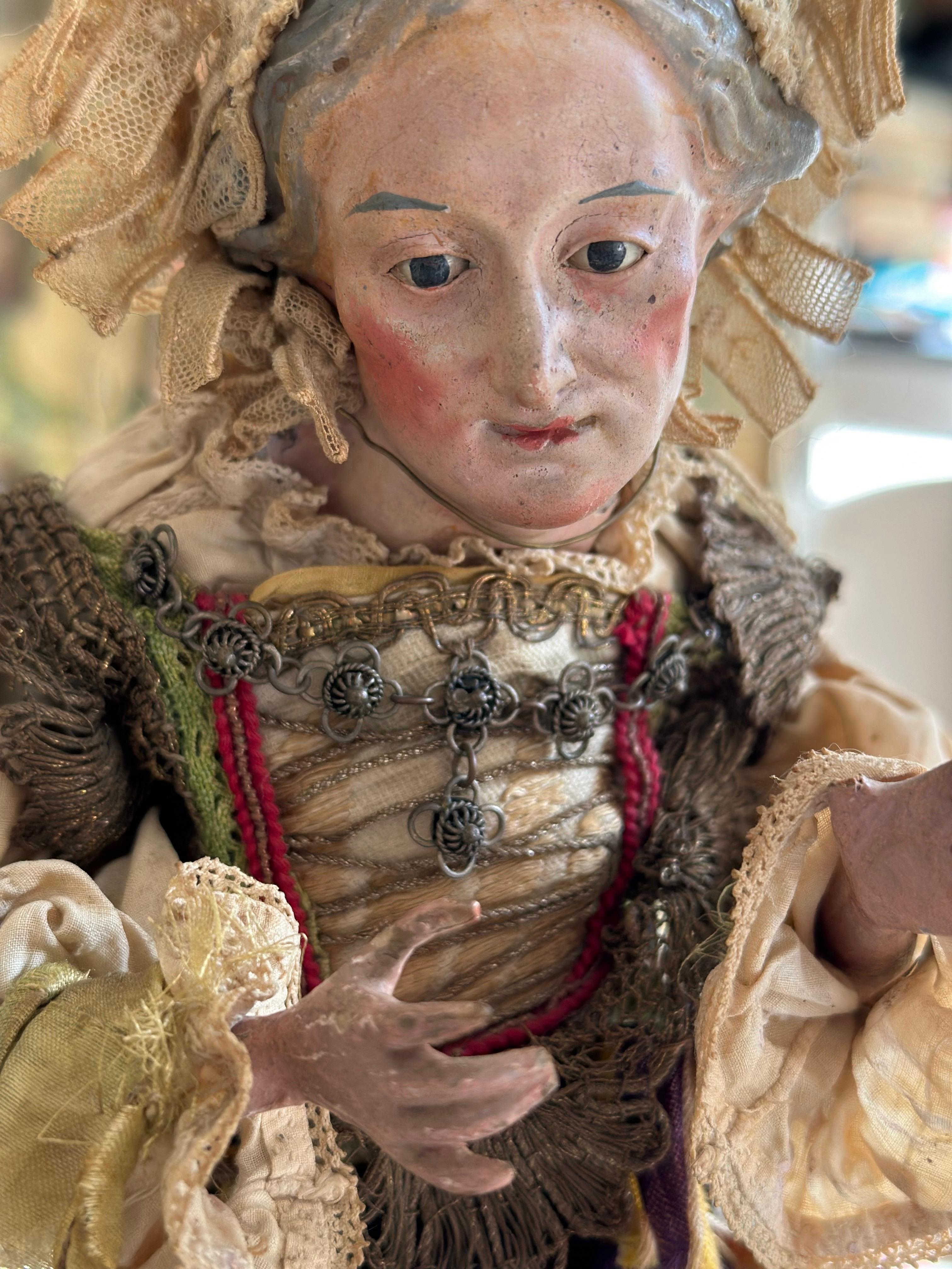 Rare 18th Century Neapolitan Nativity Figure – Woman in Traditional Dress For Sale 12