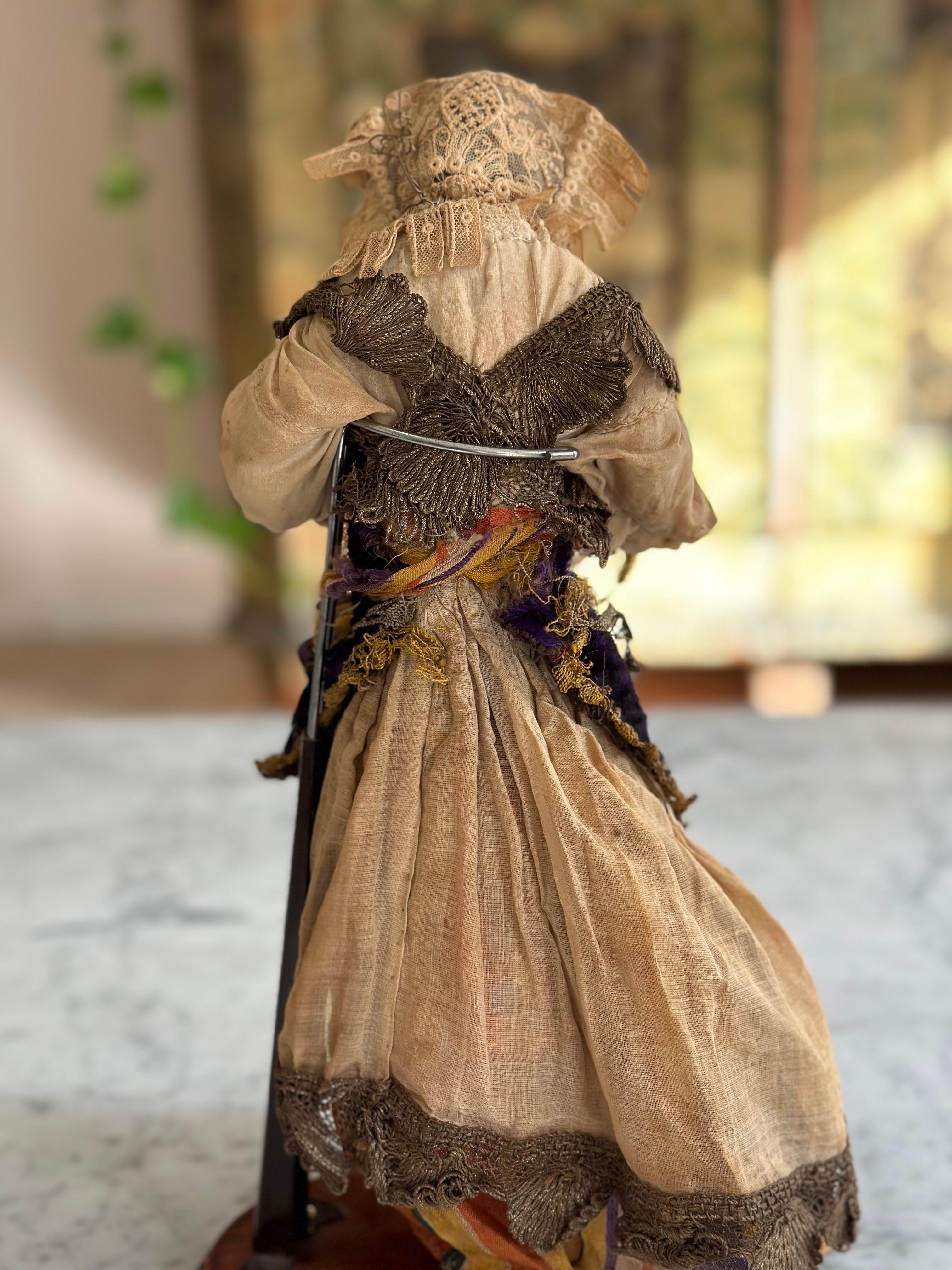 Textile Rare 18th Century Neapolitan Nativity Figure – Woman in Traditional Dress For Sale