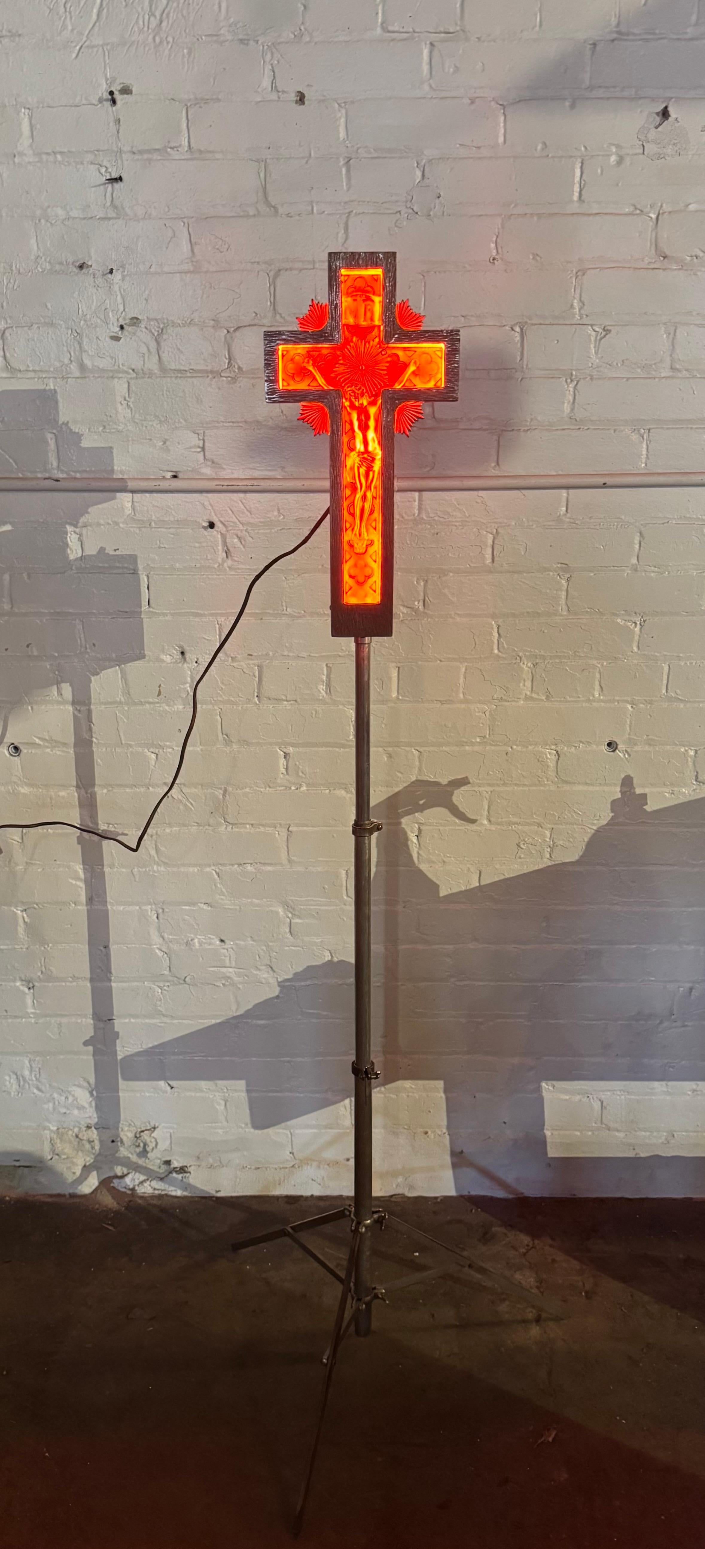Rare 1920s , 30's Art Deco Cast Aluminum and Neon Crucifix.Original RED neon In Good Condition In Buffalo, NY