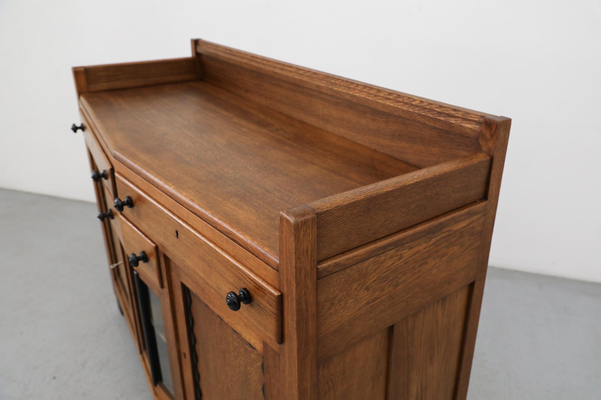 Raro comò della Scuola di Amsterdam Art Deco degli anni '20, in Oak, di Paul Bromberg per Pander in vendita 3