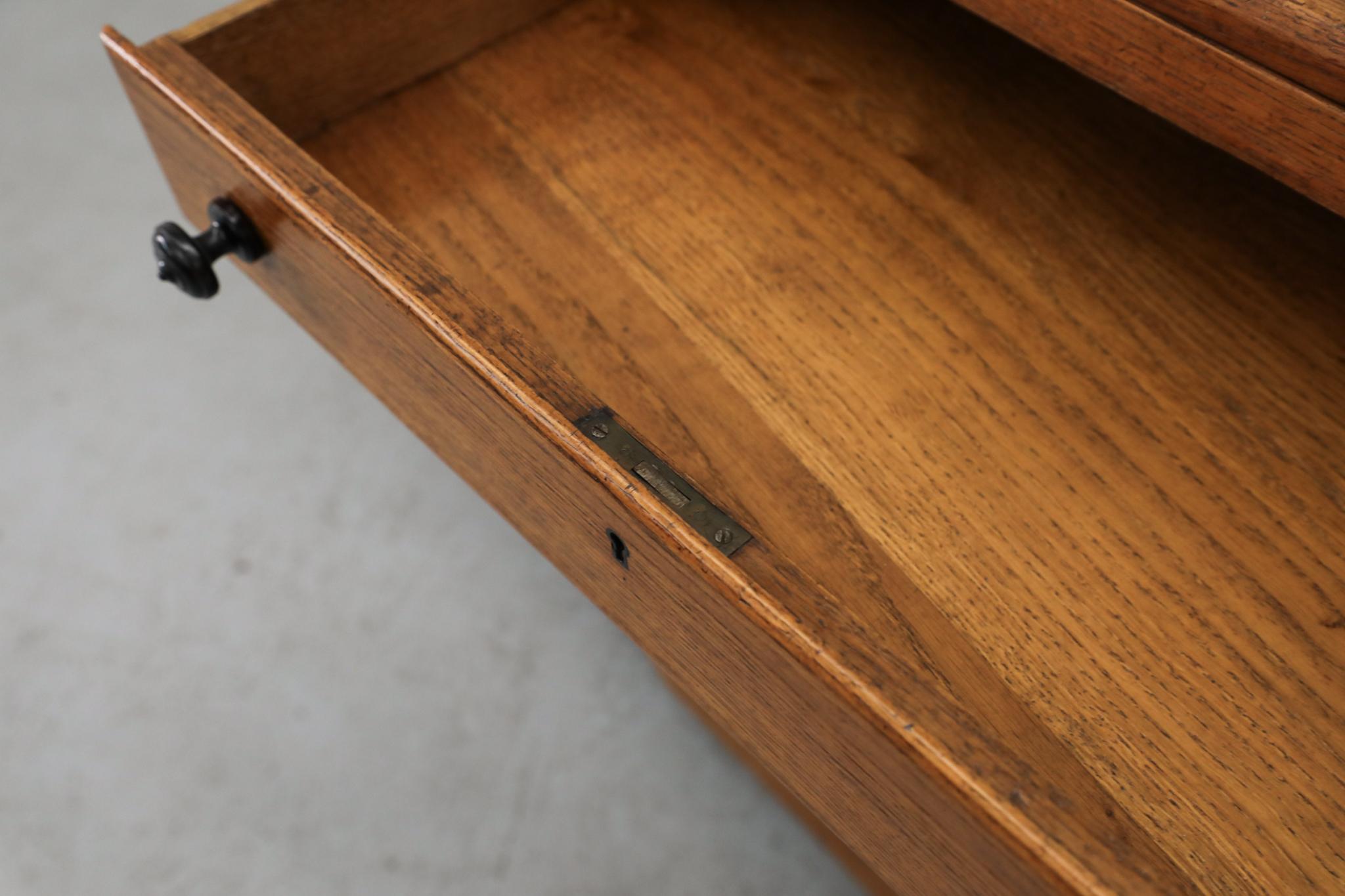 Raro comò della Scuola di Amsterdam Art Deco degli anni '20, in Oak, di Paul Bromberg per Pander in vendita 9