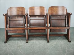 Seltene tschechoslowakische Dreisitz-Kinobank aus den 1920er Jahren, Thonet-Stil