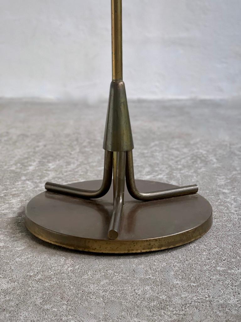 Art Deco Rare 1920s danish Art deco floor lamp in elegant patinated bronze by Ernst Voss For Sale