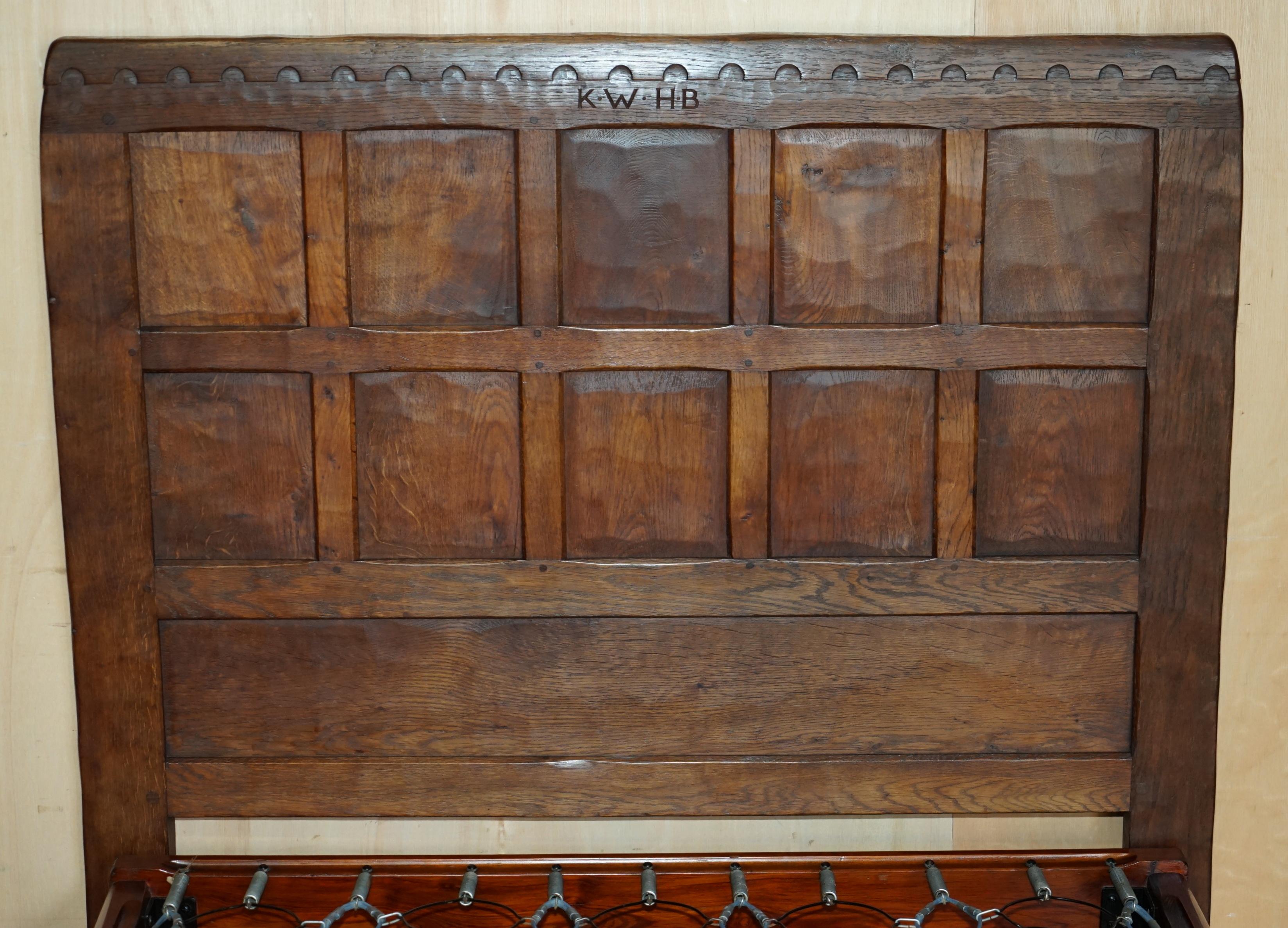 Inizio XX secolo RARO MATRIMONIALE STAPLES DEGLI ANNI '20 ROBERT MOUSEMAN THOMPSON BEDSTEAD RARO ORiGINALE in vendita