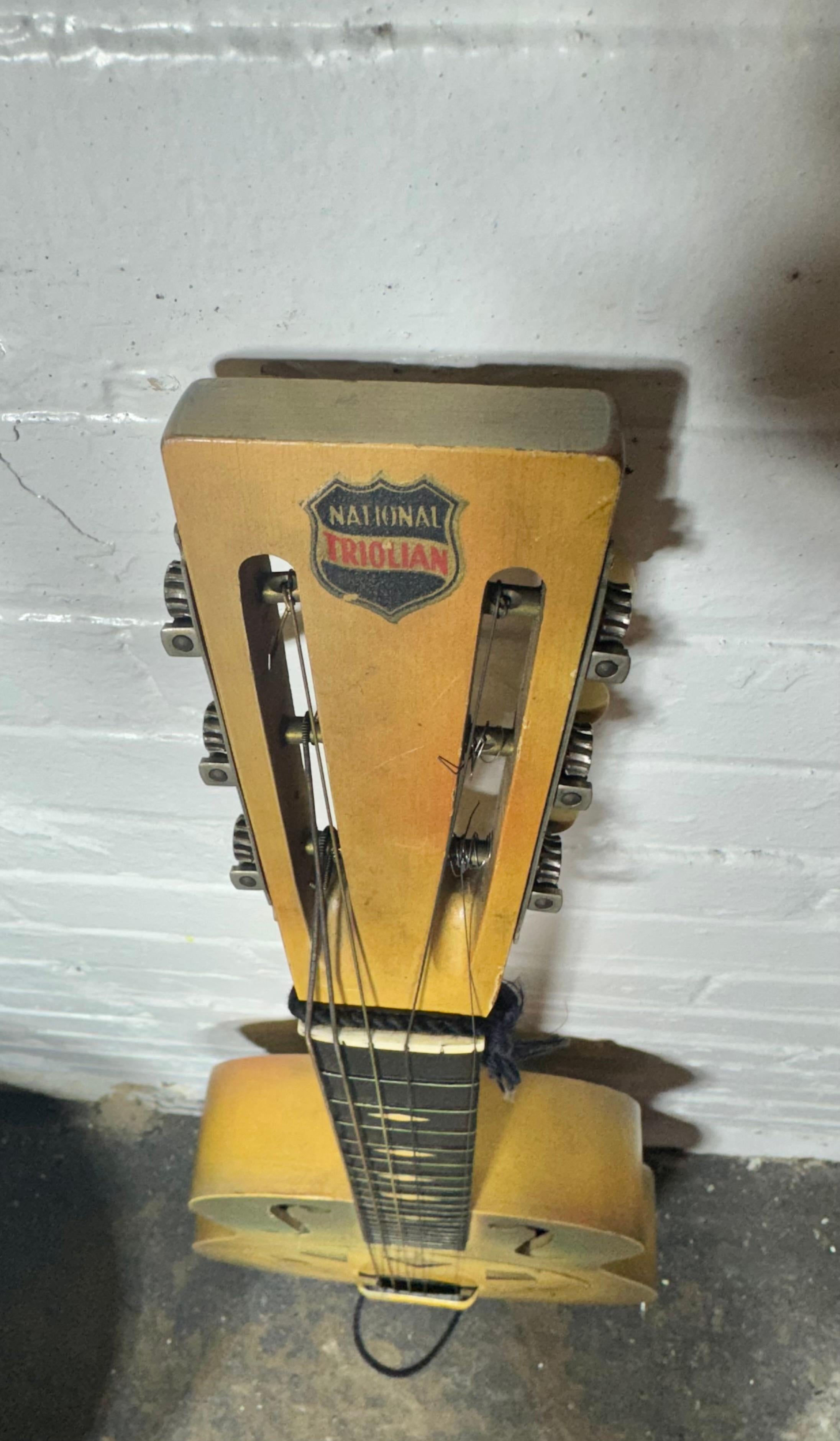 American Rare 1929 NATIONAL TRIOLIAN (wood body) Acoustic Resonator Guitar (HULA SCENE) For Sale