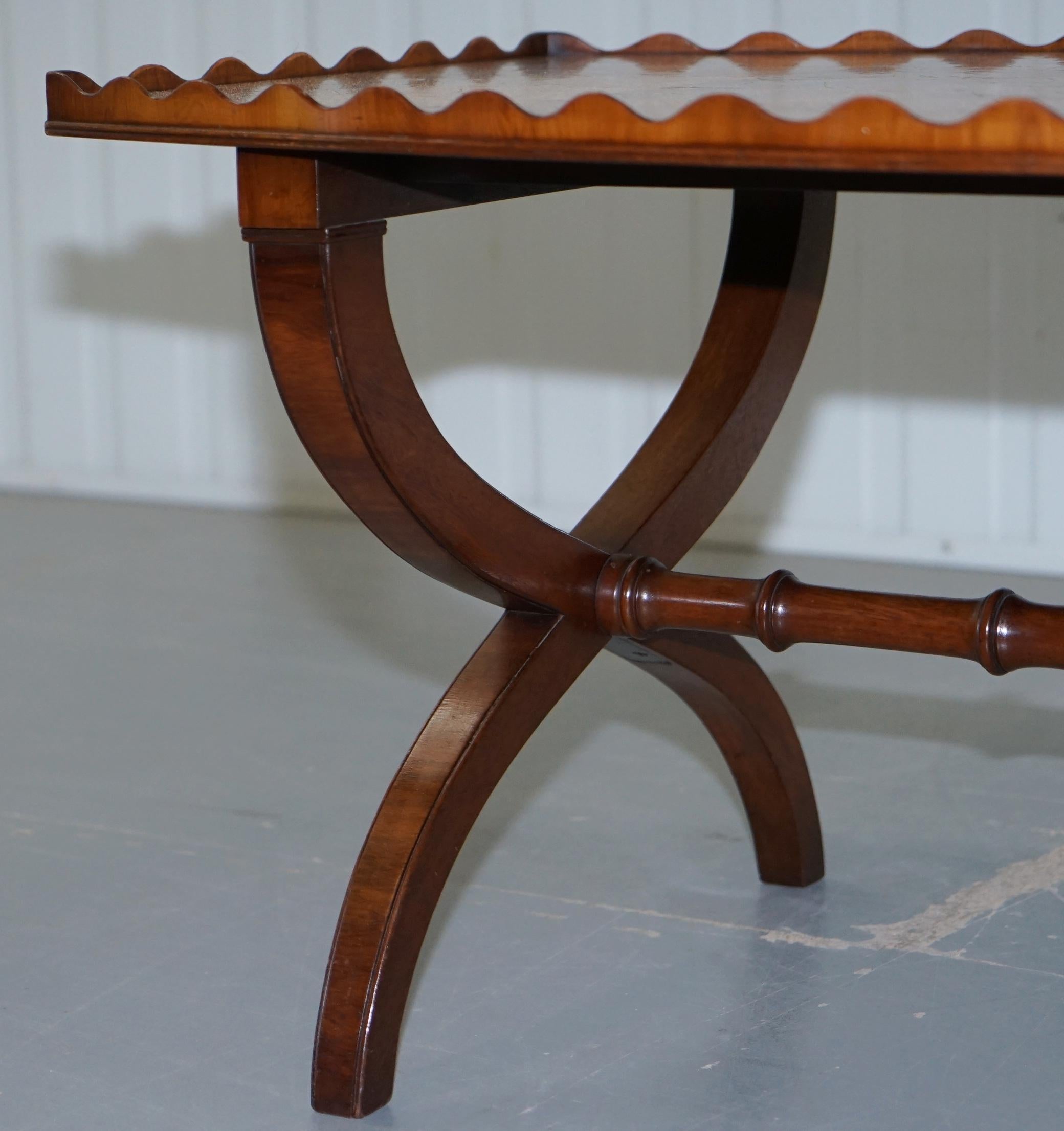 Rare 1930 Oyster Veneered Cross Band Coffee Table Scalloped Edge Walnut Mahogany 2