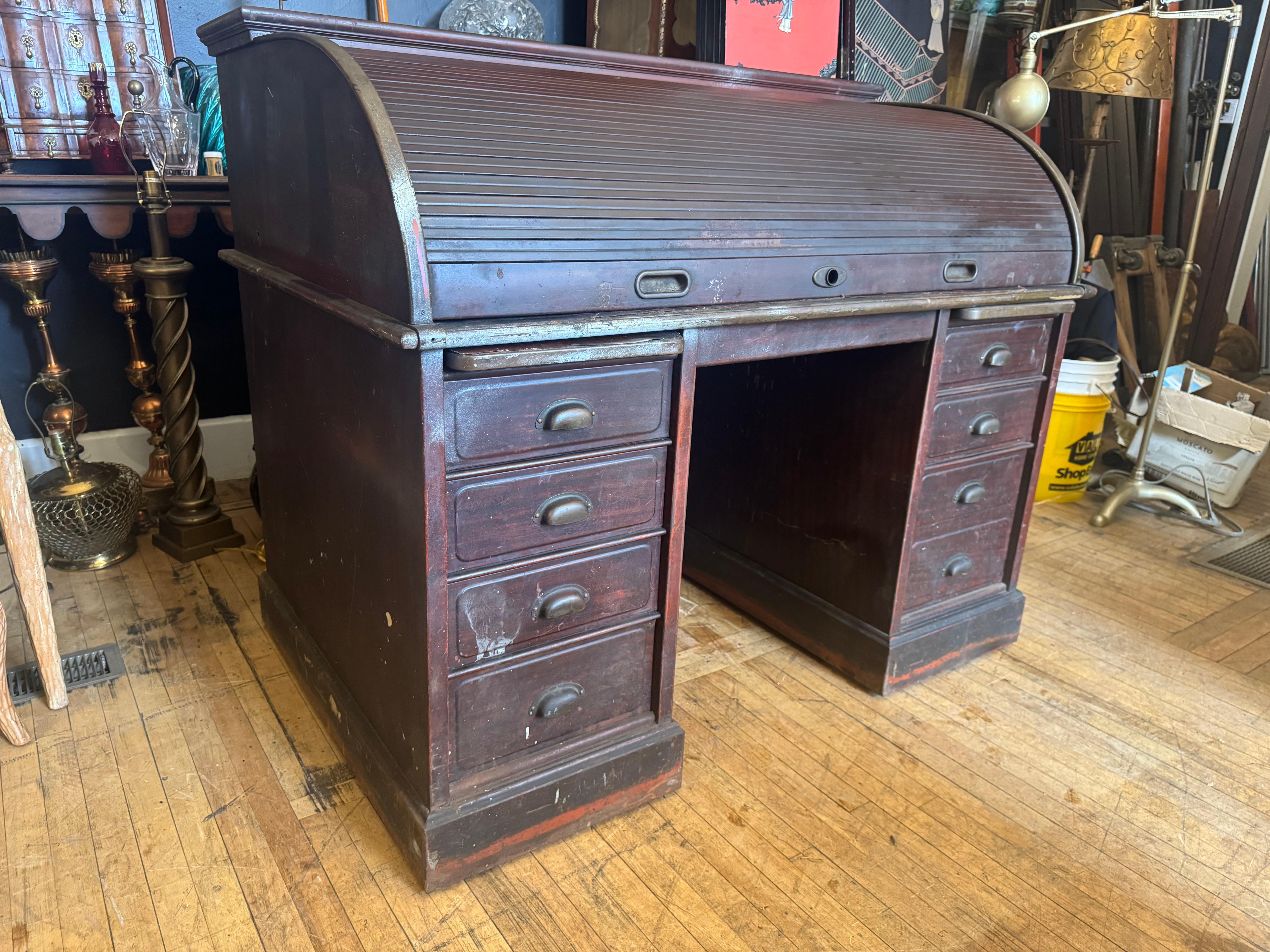 Rare 1930s Antique Industrial Steel & Brass Roll Top Desk by the Art Metal Co. In Distressed Condition For Sale In Buffalo, NY