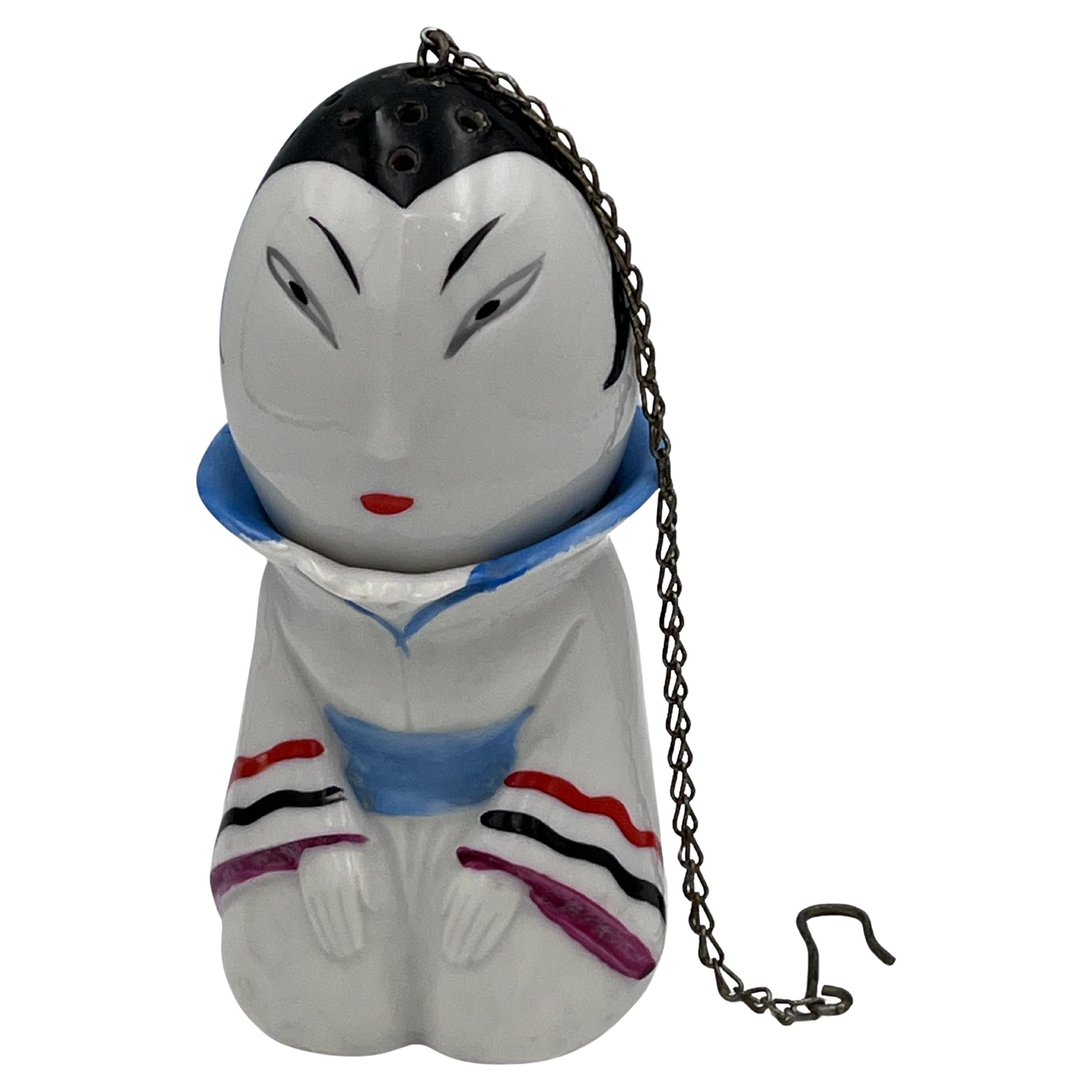 Rare 1930s Art Deco German Porcelain Orientalist Style Figural Tea Strainer For Sale