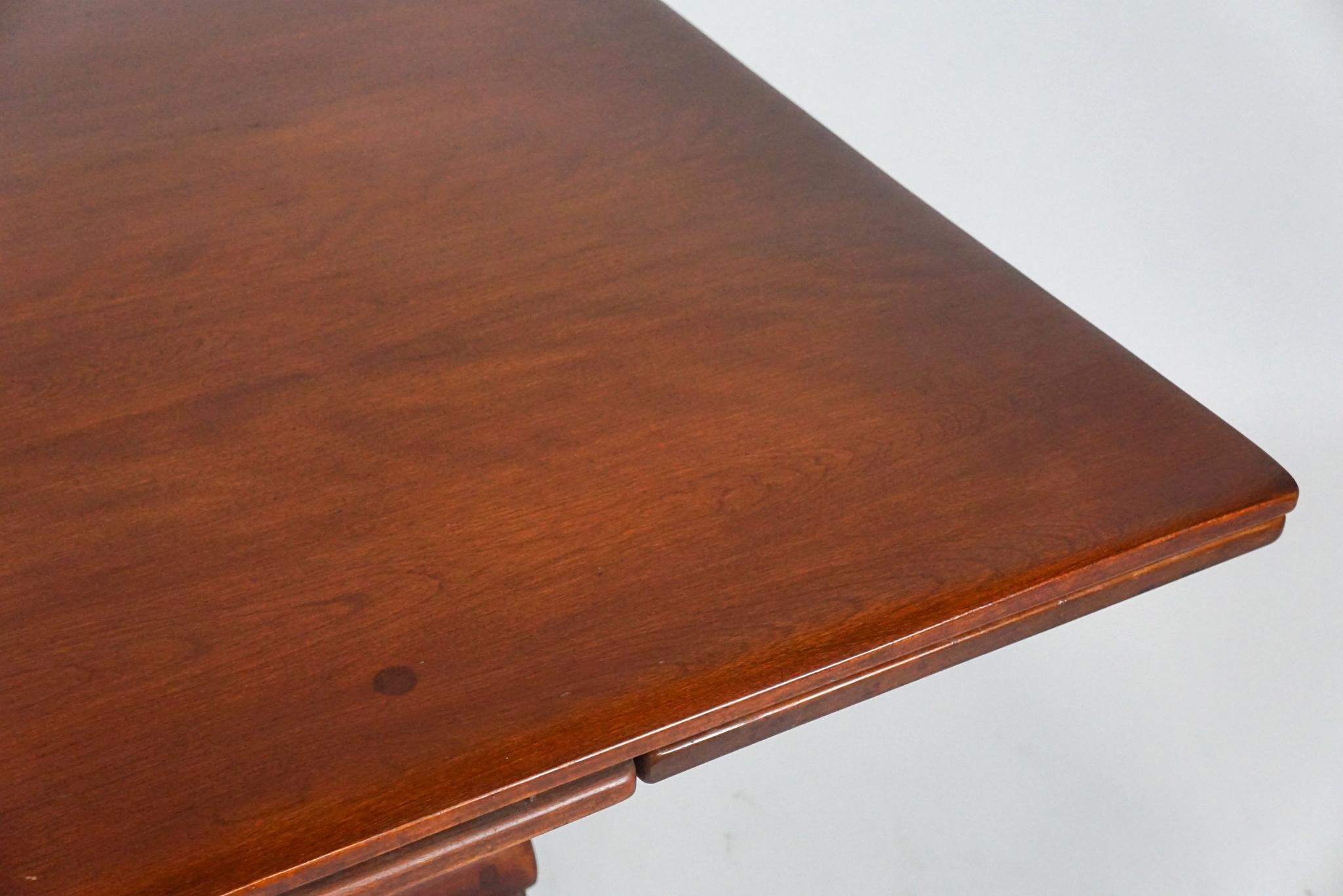 Rare 1930s Cushman Colonial Creations Trestle Dining Table by Herman De Vries In Good Condition In Hudson, NY
