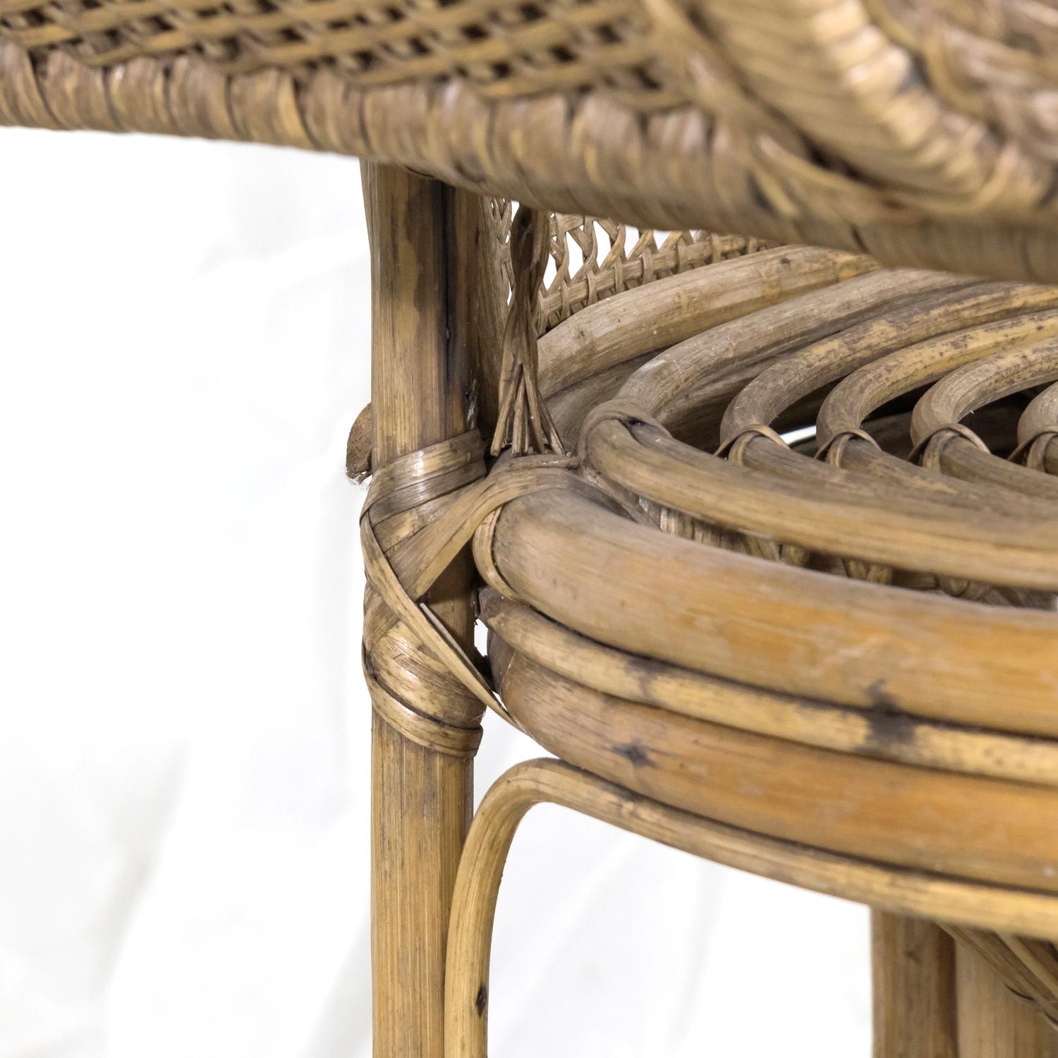 Rare 1930s French Wicker Rattan Emmanuelle Peacock Chair For Sale 8