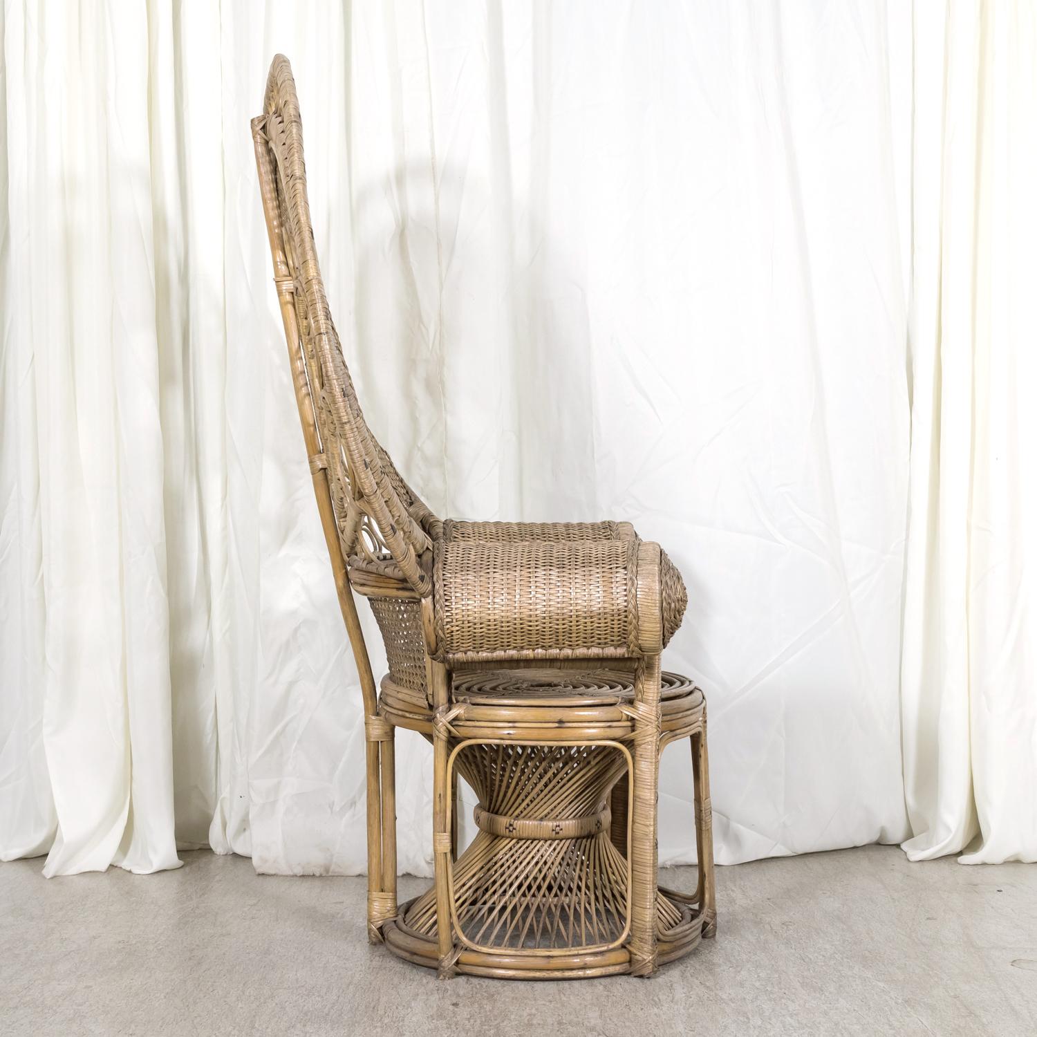 Rare 1930s French Wicker Rattan Emmanuelle Peacock Chair For Sale 10
