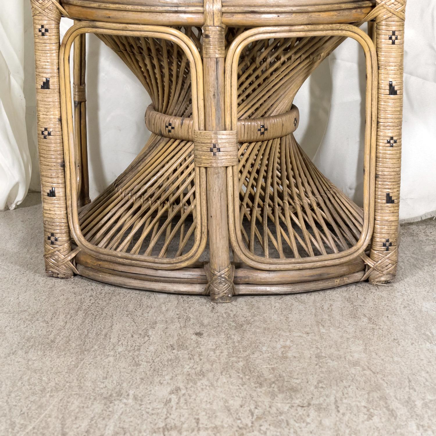 Rare 1930s French Wicker Rattan Emmanuelle Peacock Chair For Sale 3