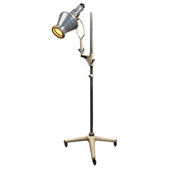 Rara lampada da terra industriale degli anni '30 di Original Hanau - Model Sollux